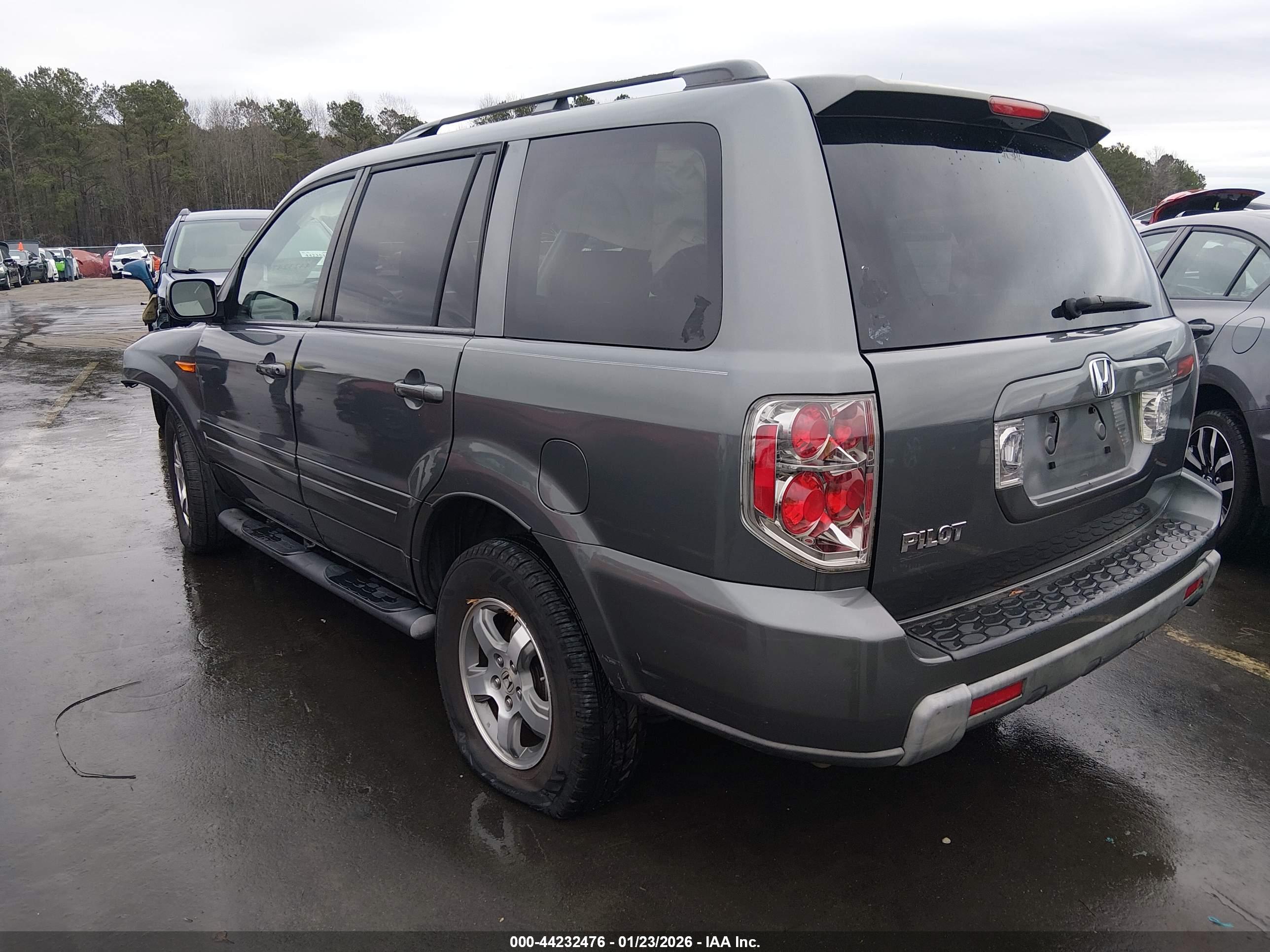 HONDA PILOT image 3