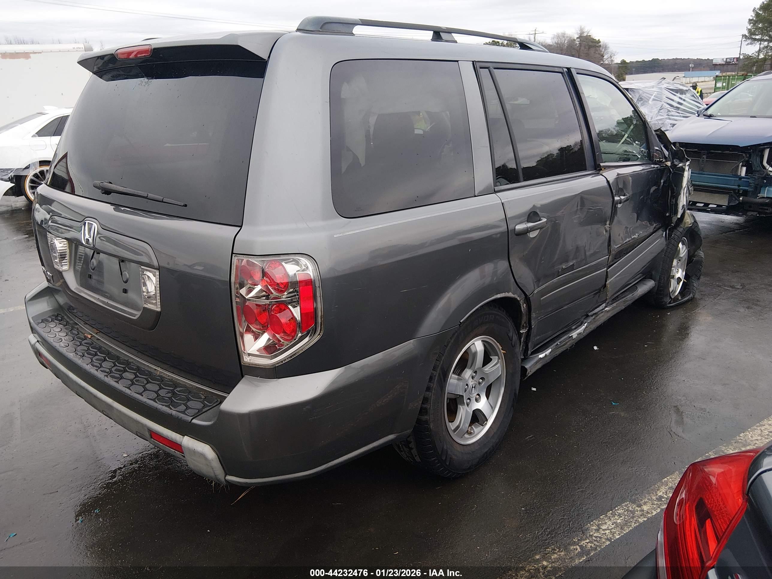 HONDA PILOT image 4
