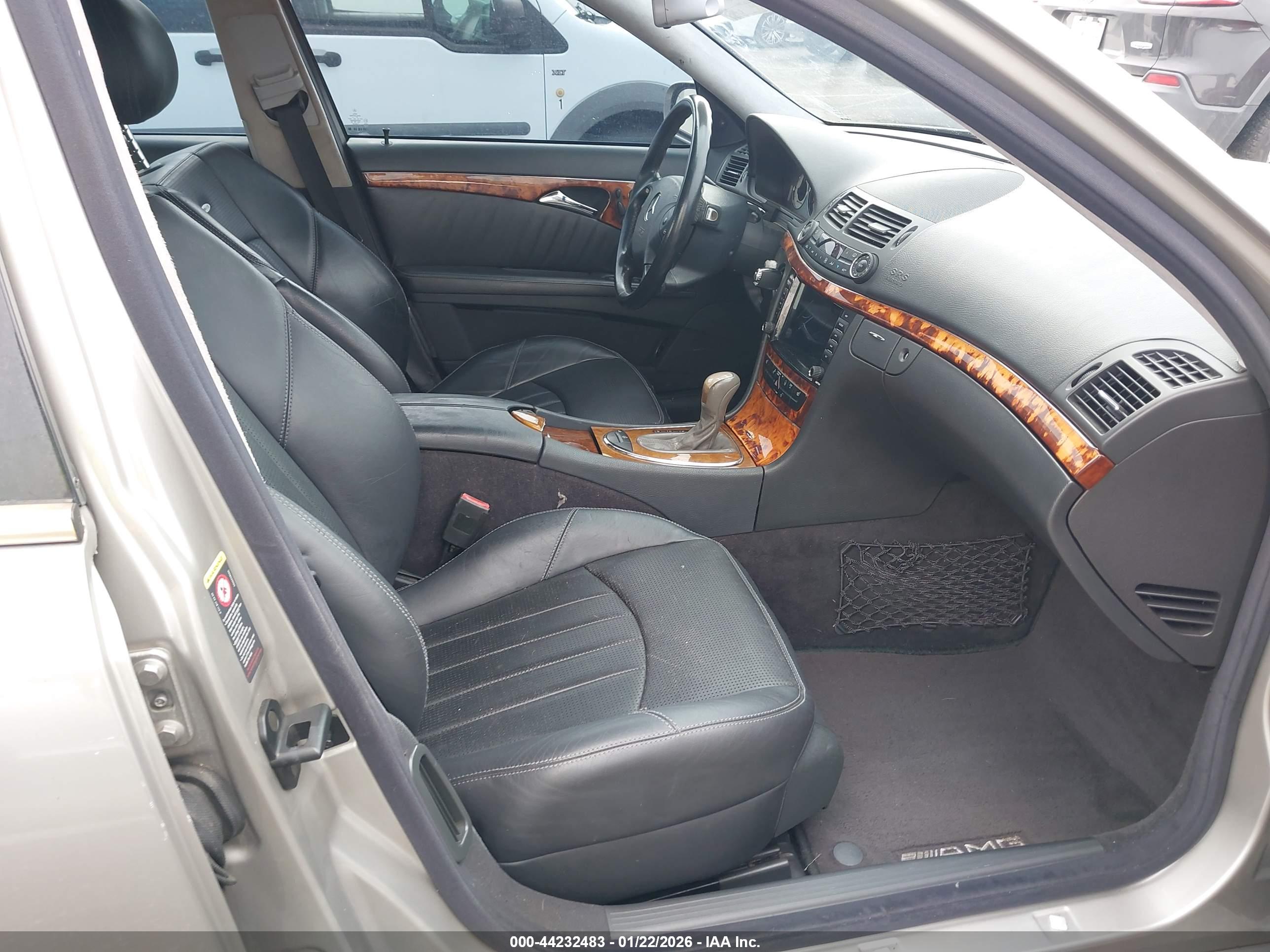 MERCEDES BENZ image 5