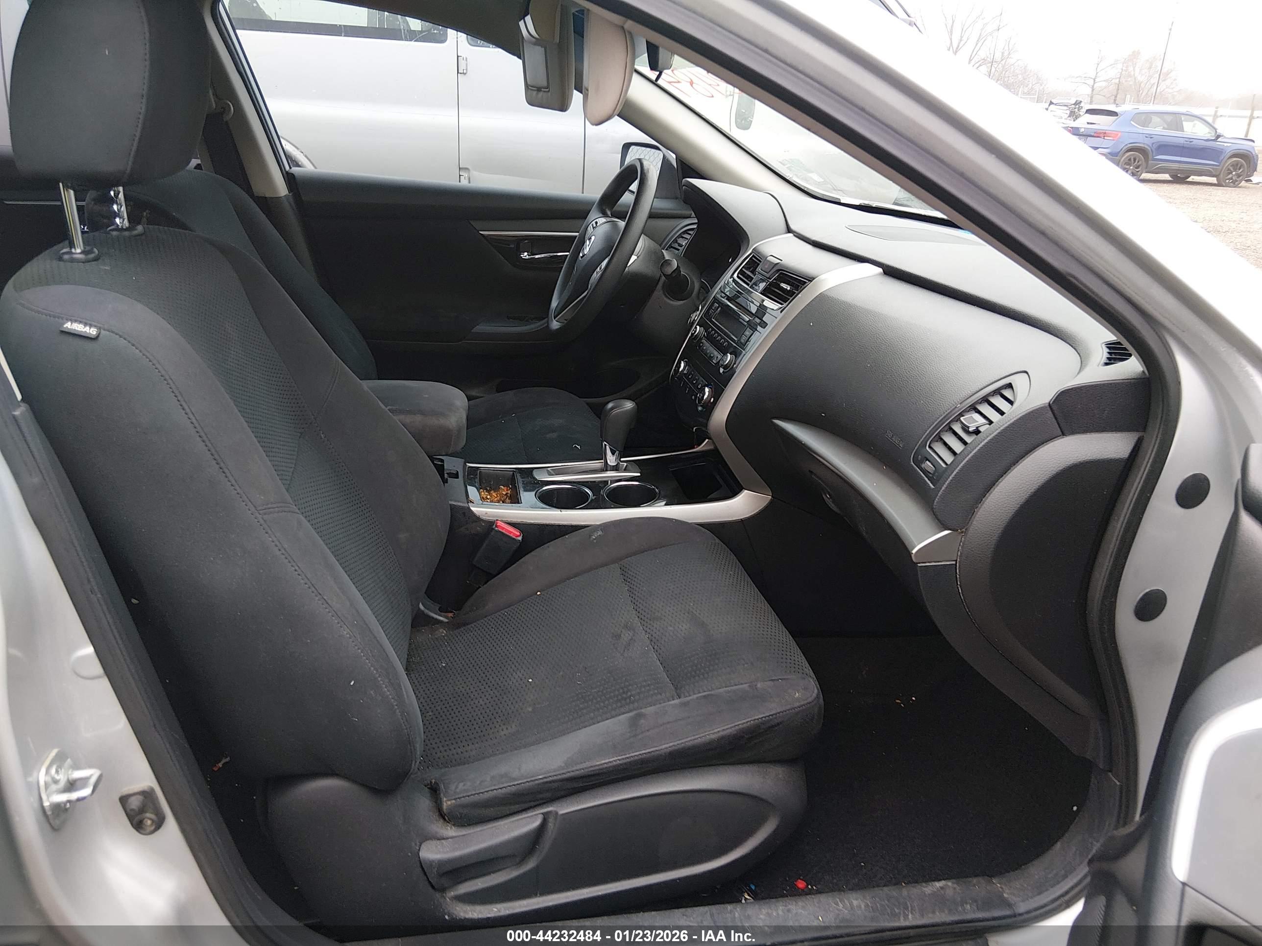 NISSAN ALTIMA image 5