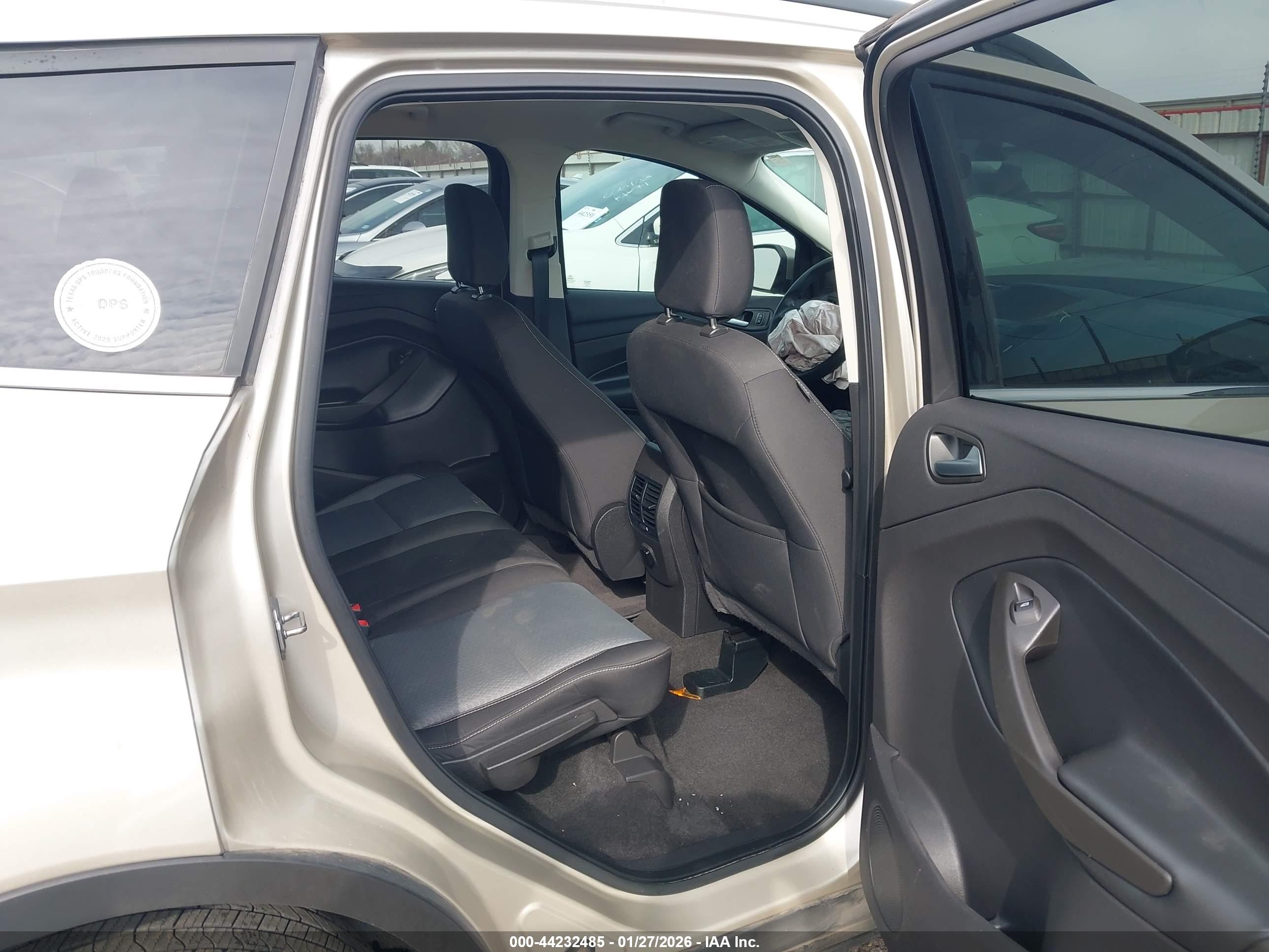 FORD ESCAPE image 8