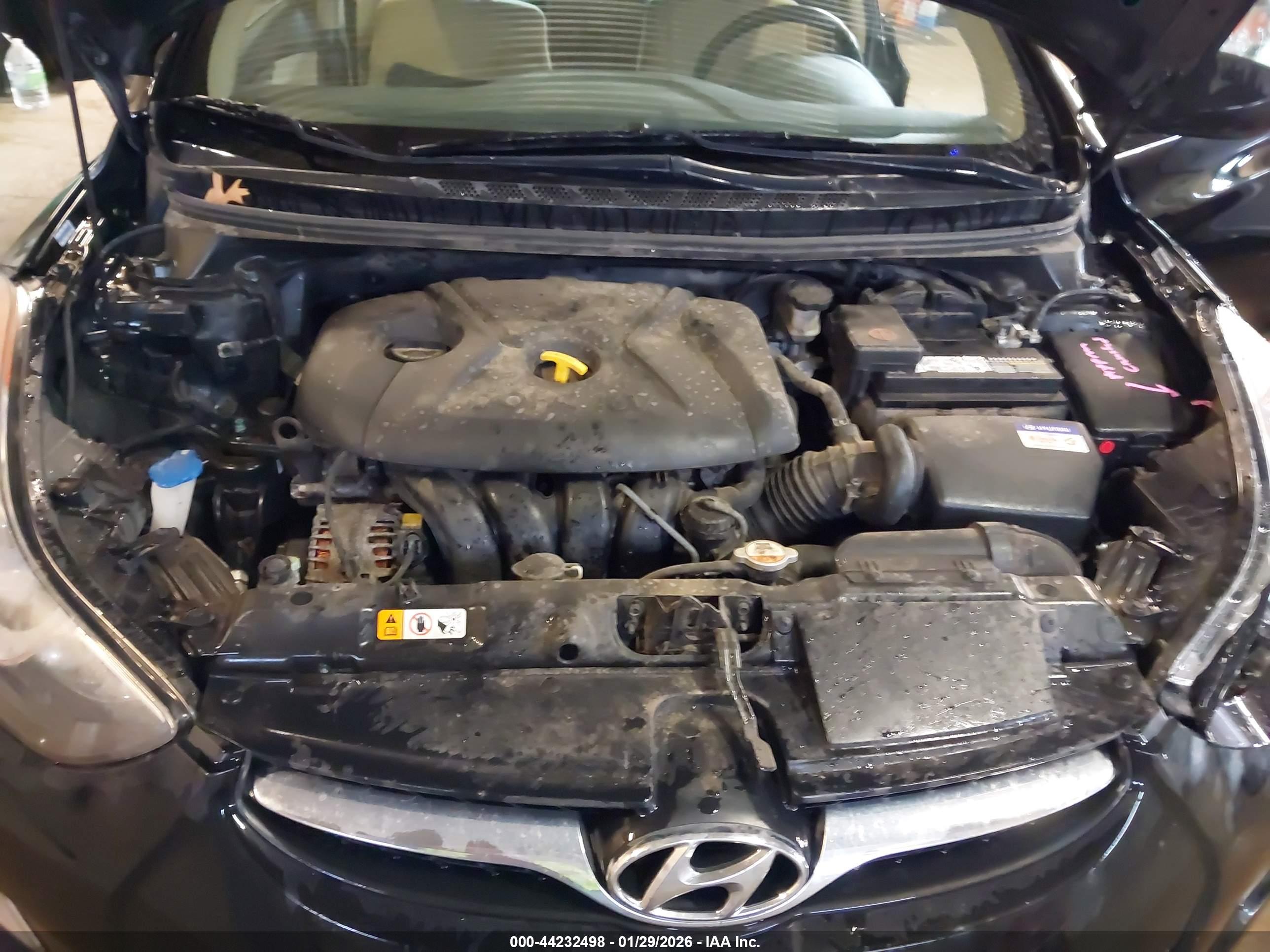 HYUNDAI ELANTRA image 10