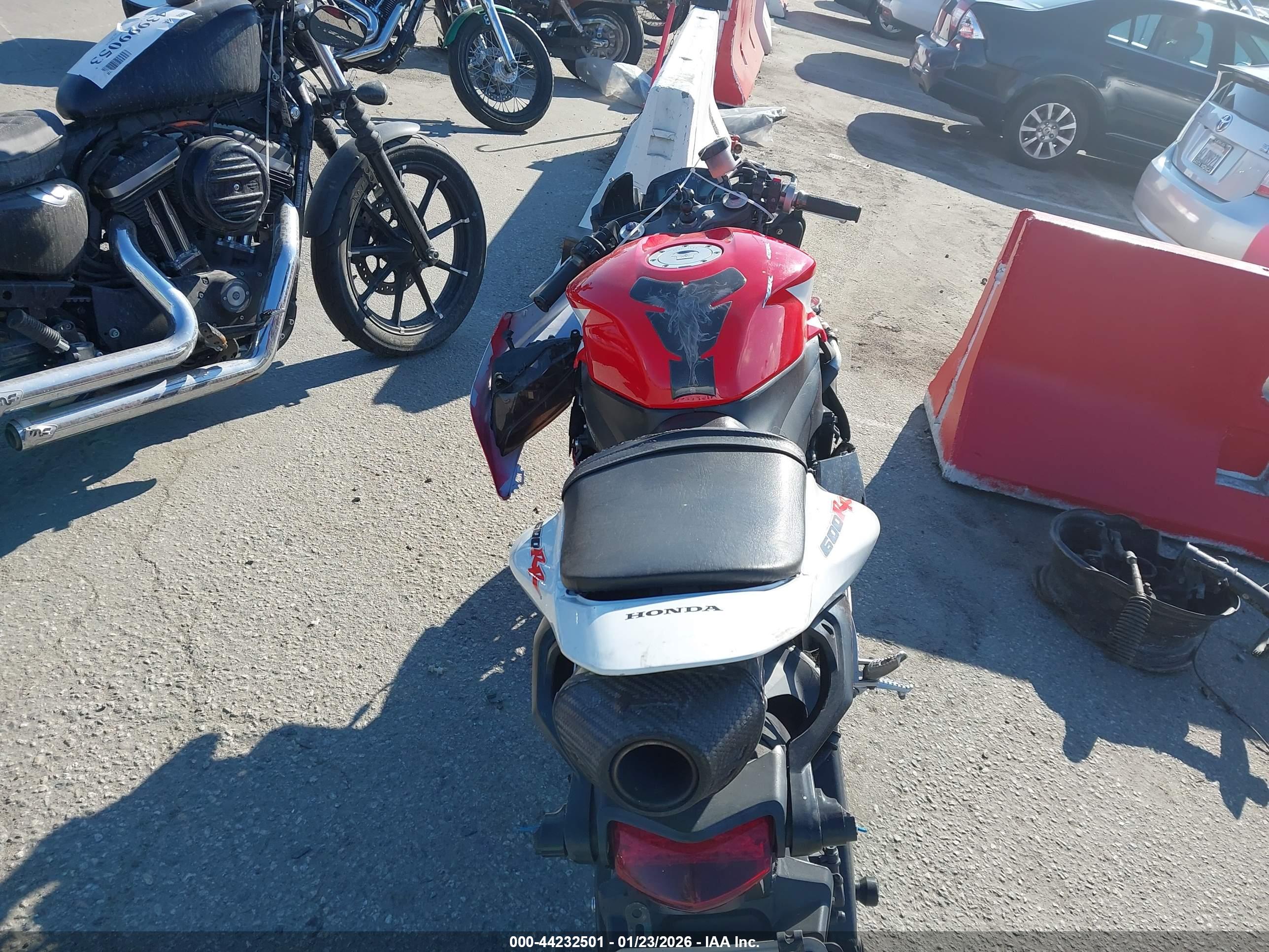 HONDA CBR600 image 6