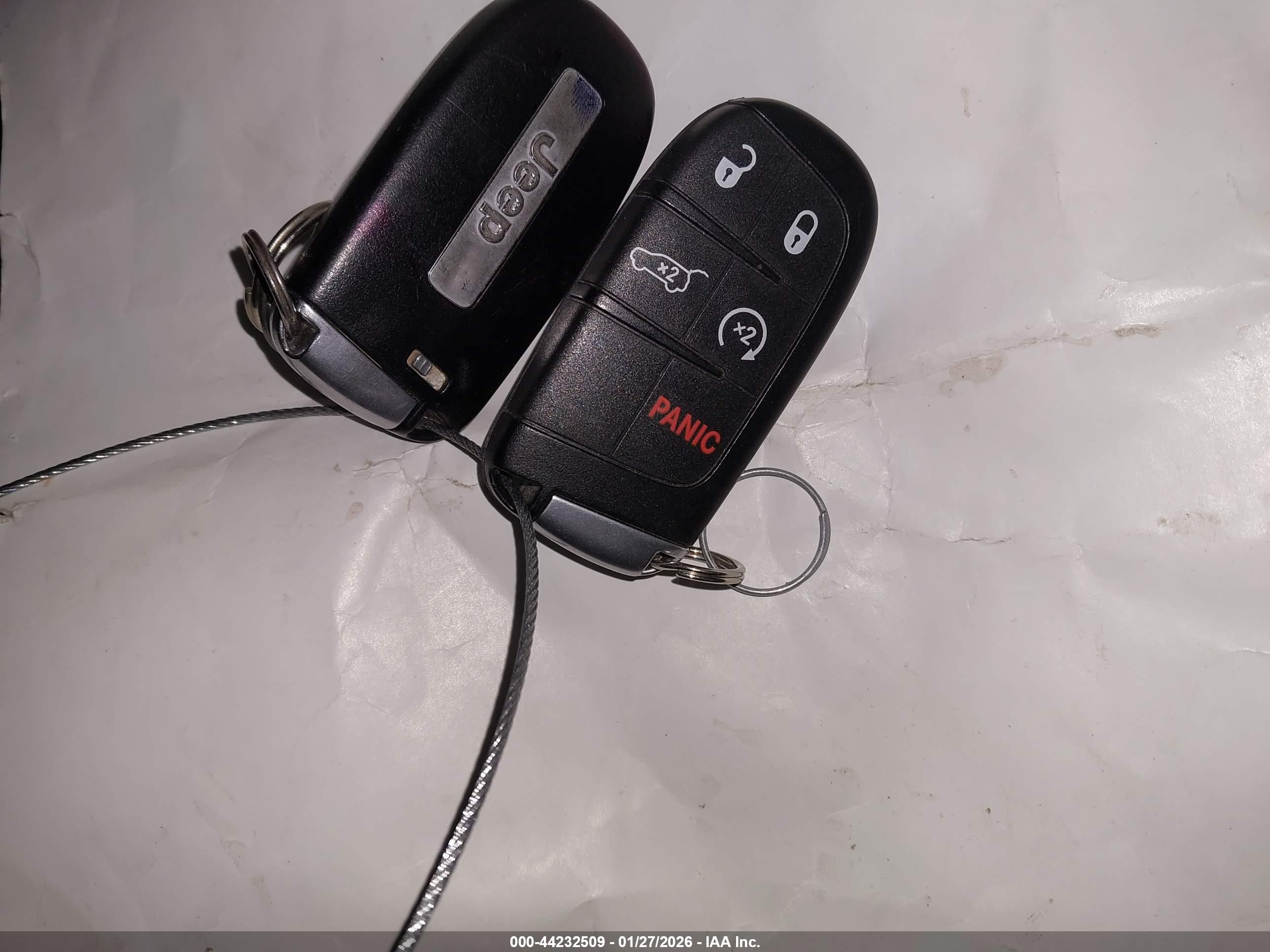 JEEP GRAND image 11