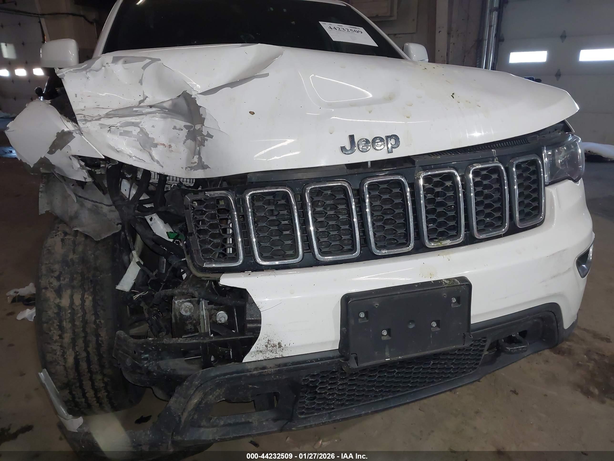 JEEP GRAND image 6