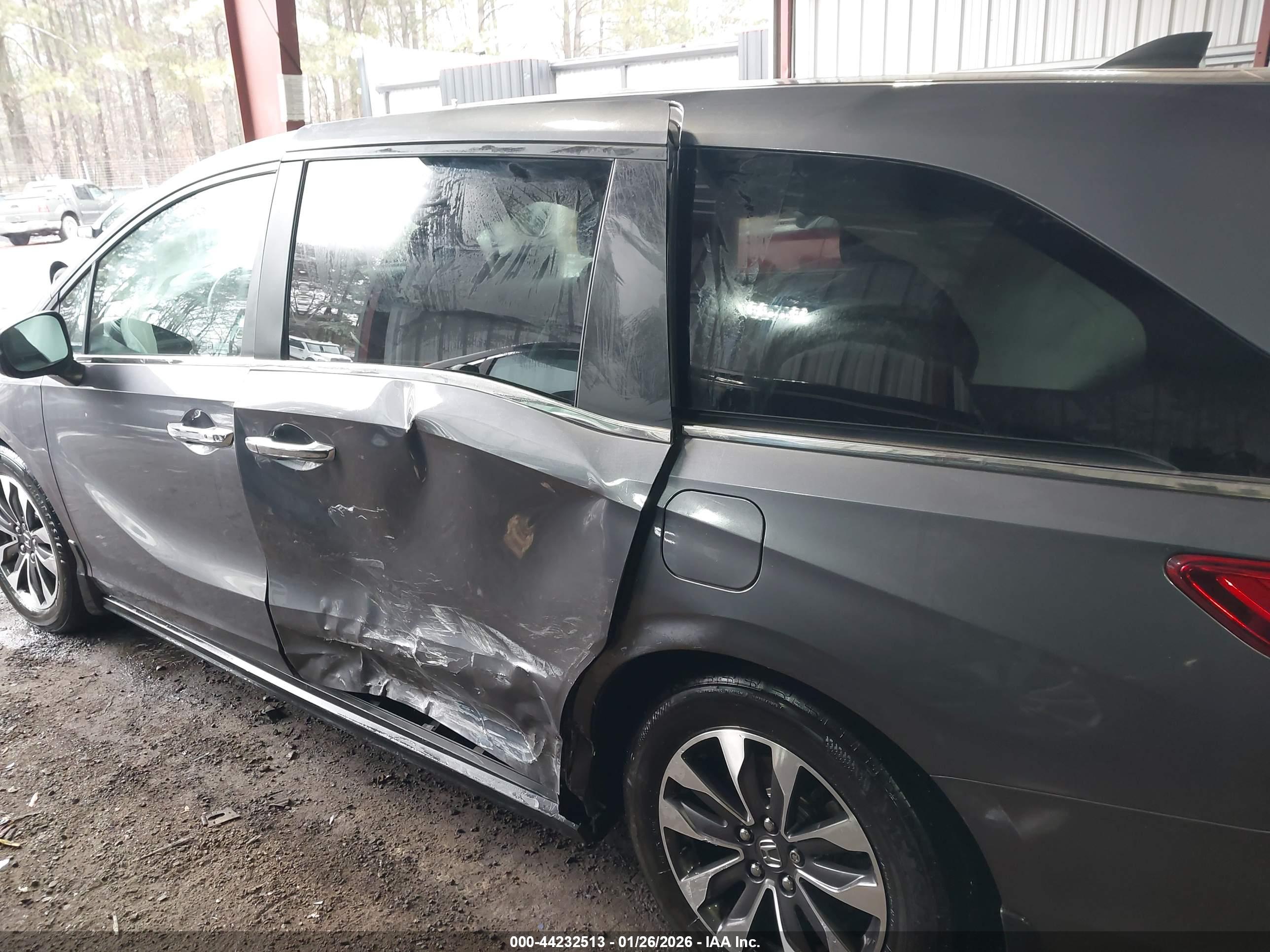 HONDA ODYSSEY image 6