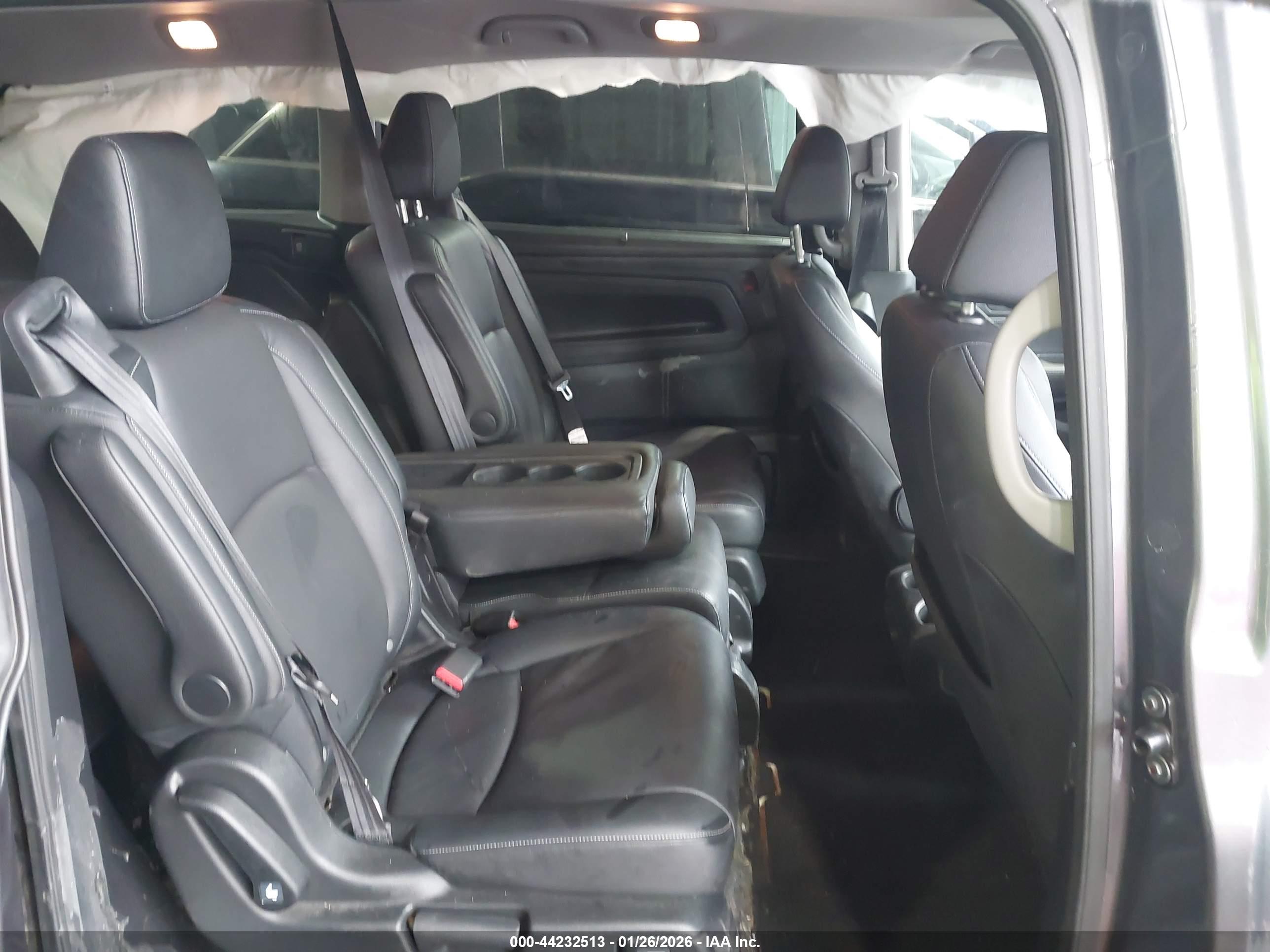 HONDA ODYSSEY image 8