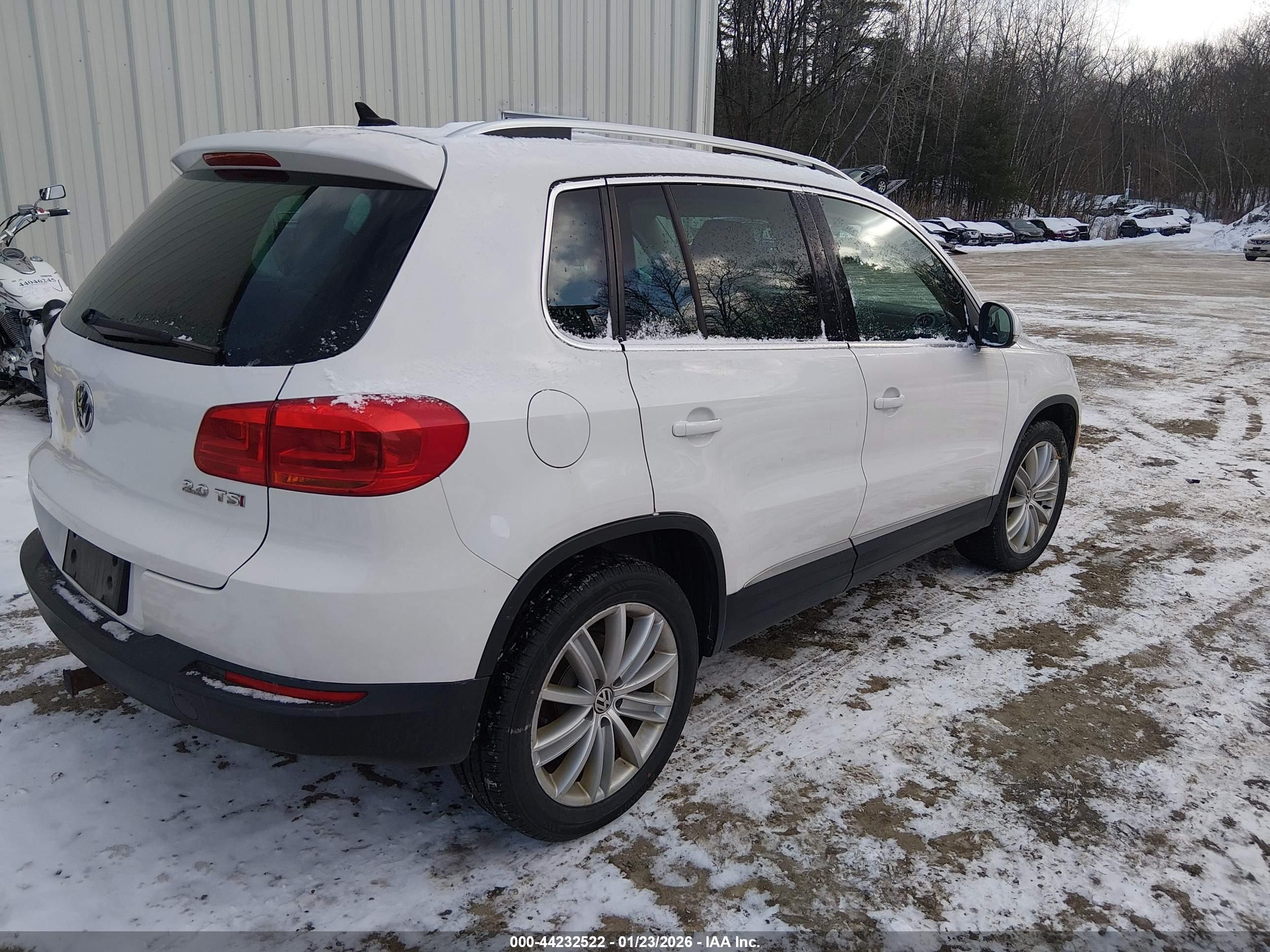 VOLKSWAGEN TIGUAN image 4