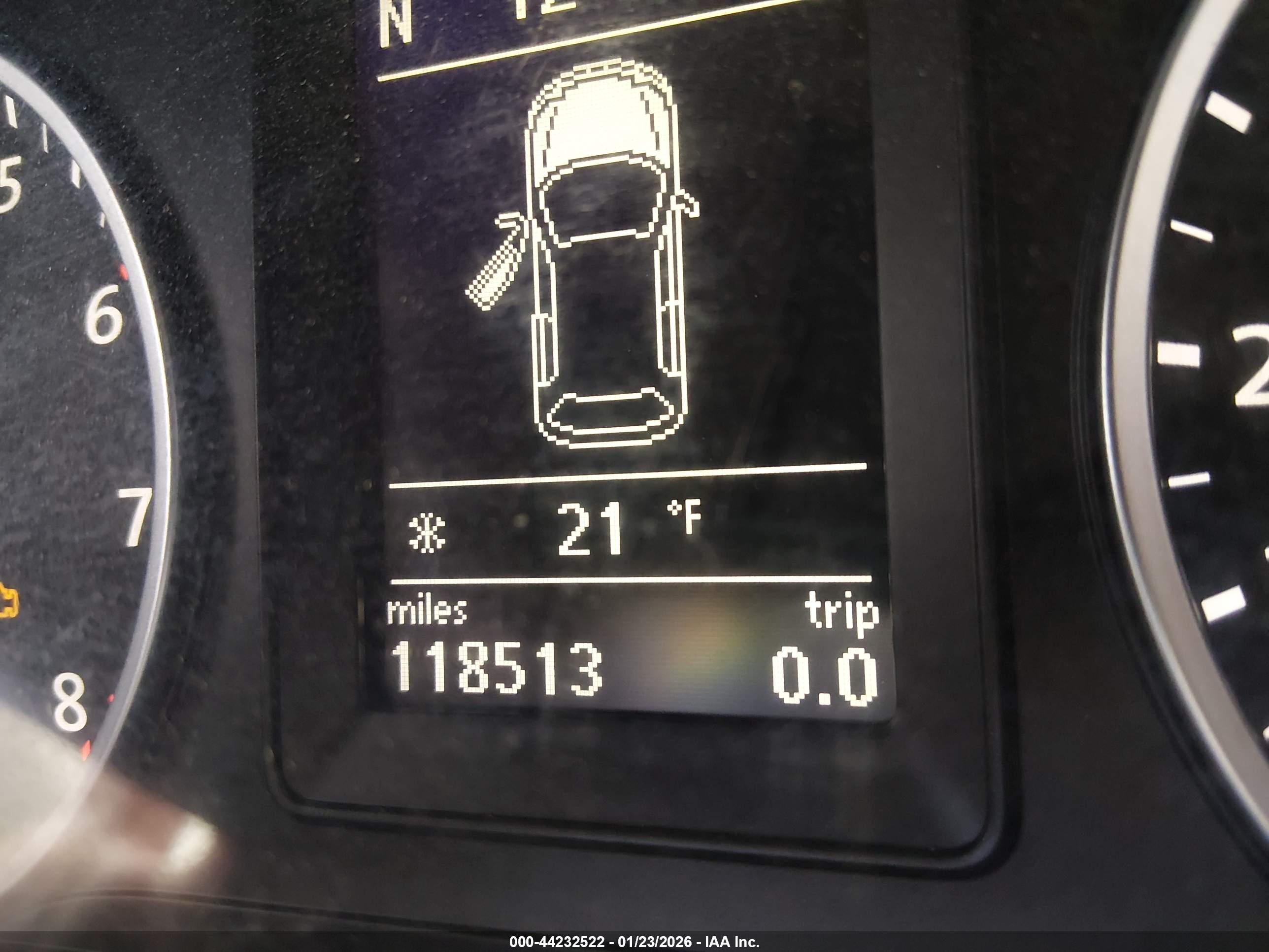 VOLKSWAGEN TIGUAN image 7
