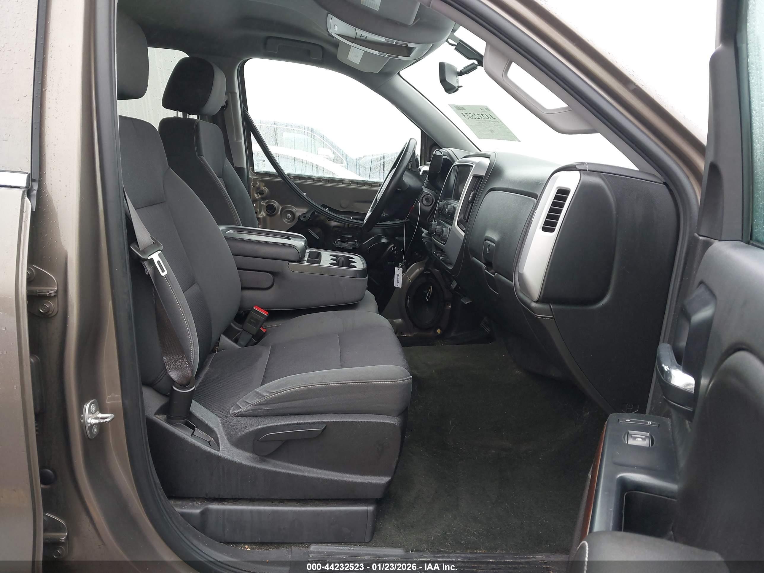 GMC SIERRA image 5