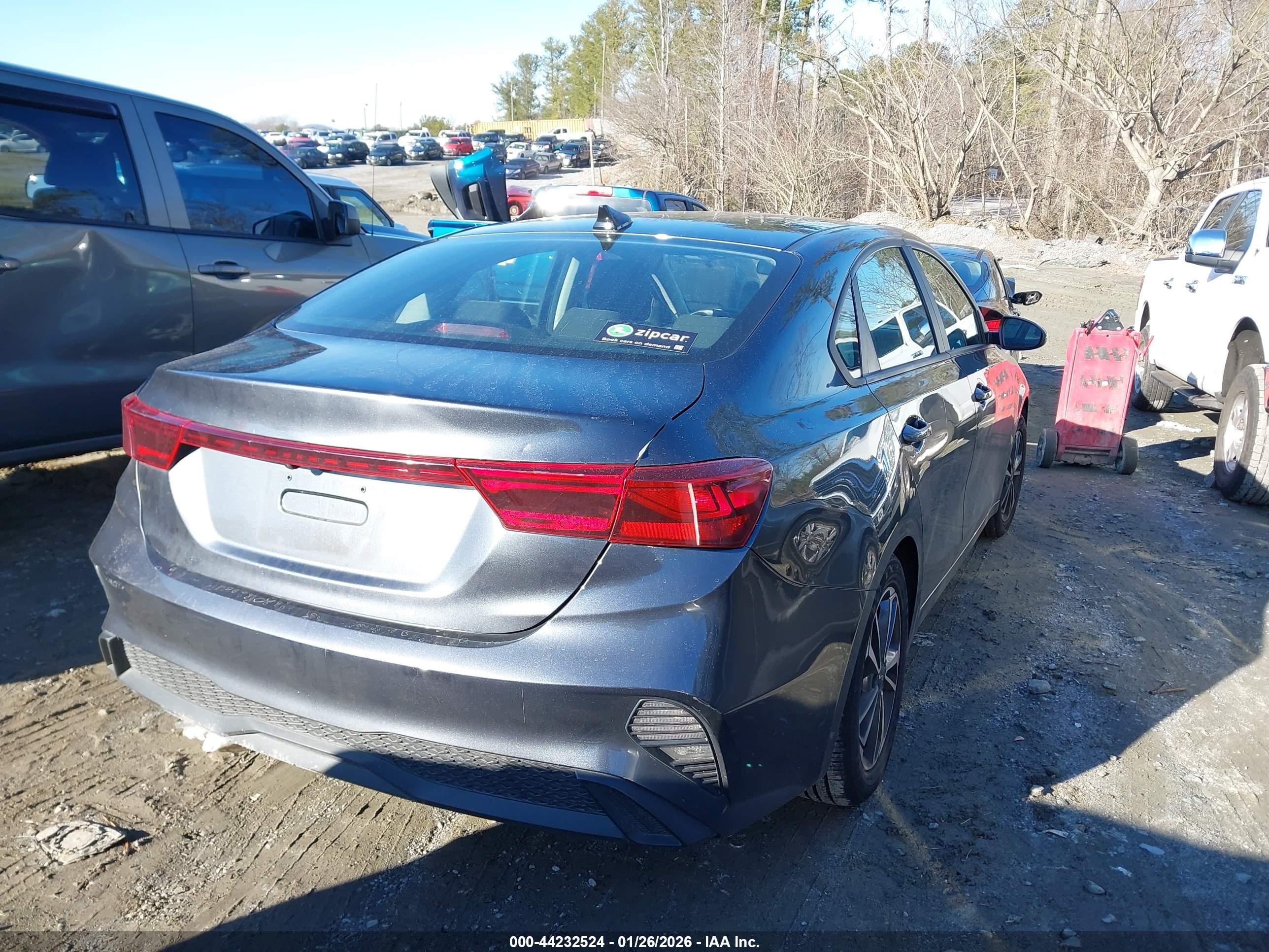 KIA FORTE image 4