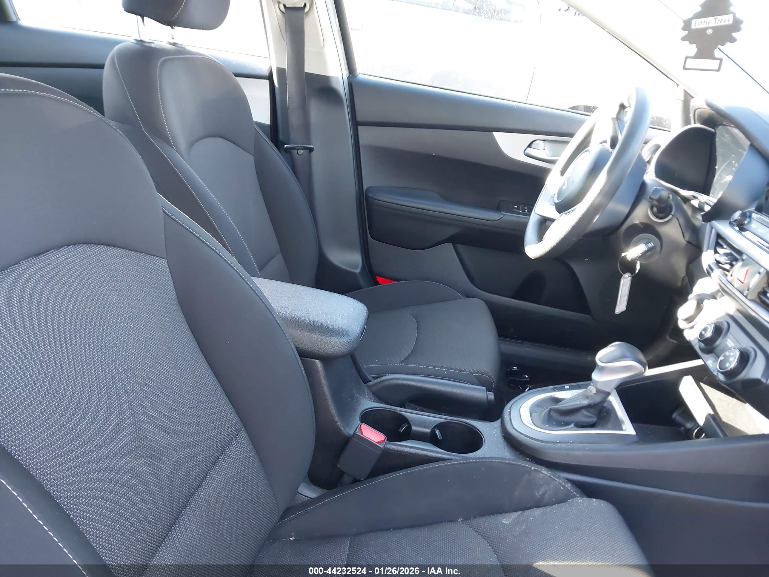 KIA FORTE image 5