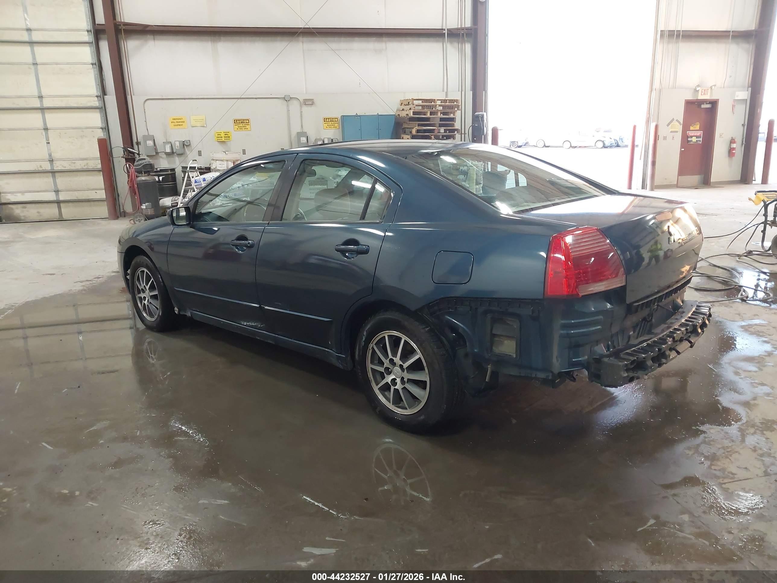 MITSUBISHI GALANT image 3