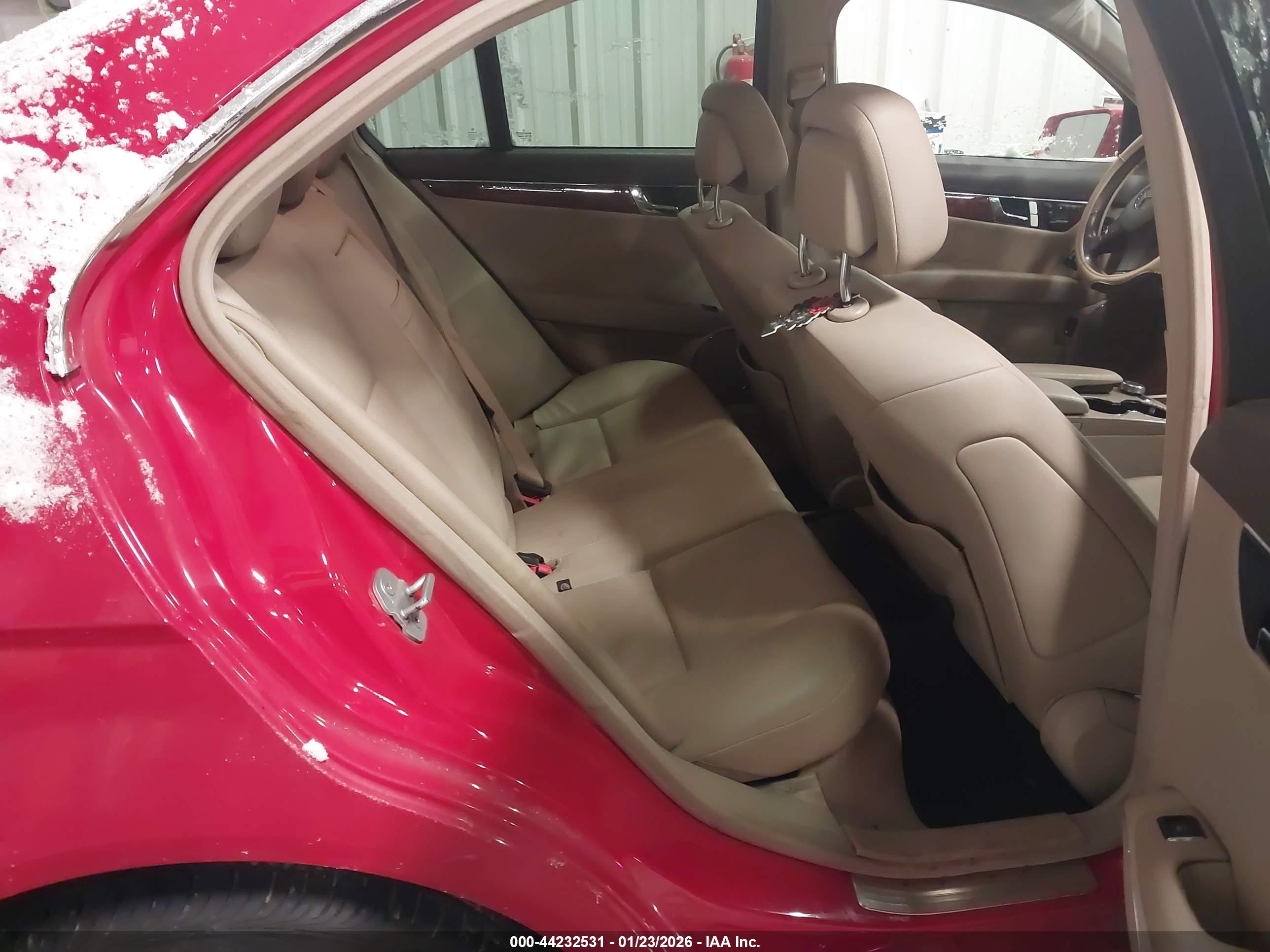 MERCEDES-BENZ C image 8