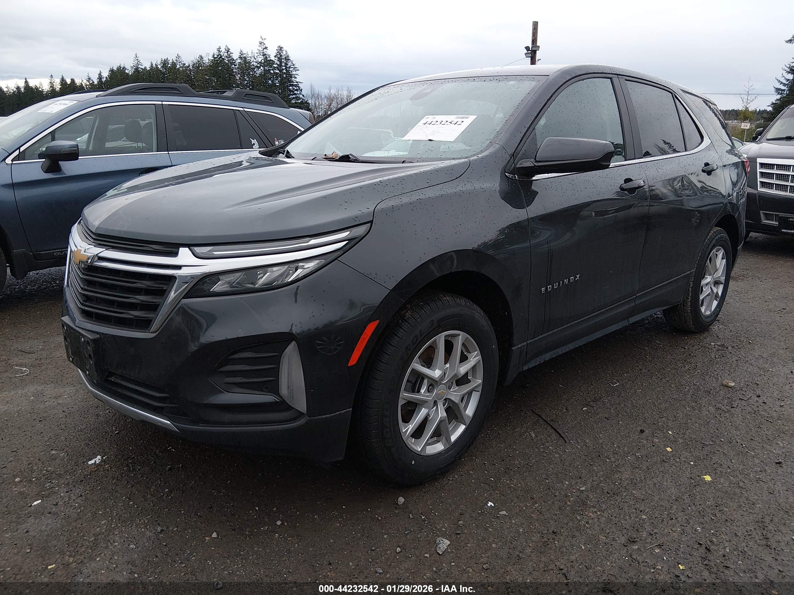 CHEVROLET EQUINOX image 2