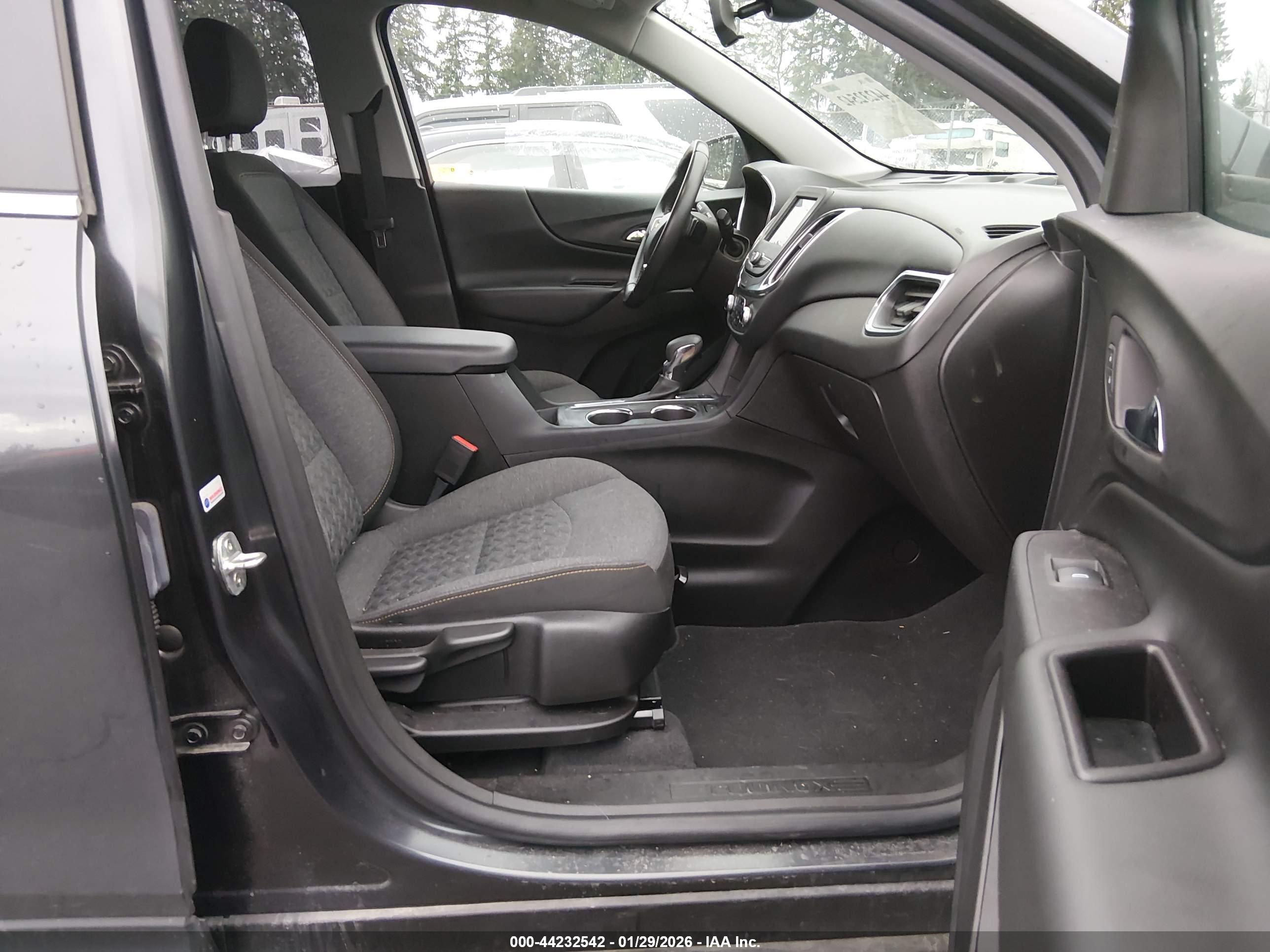 CHEVROLET EQUINOX image 5