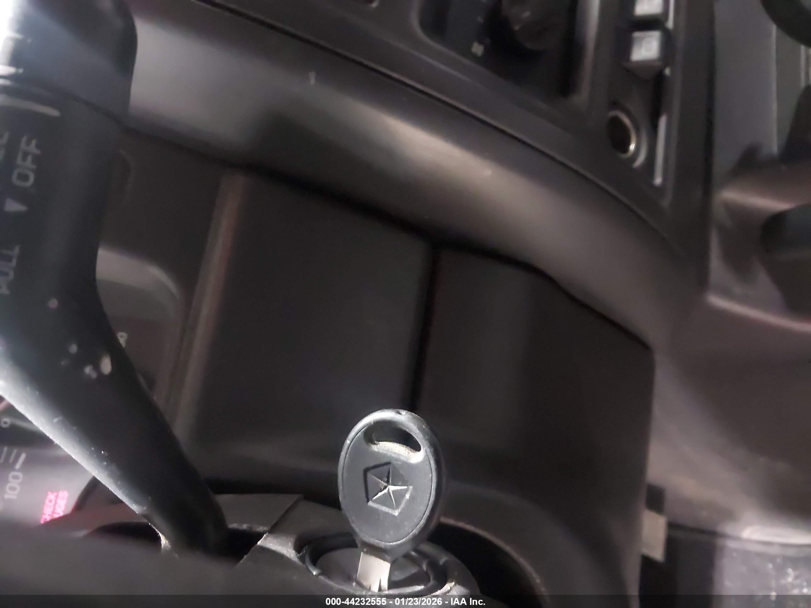 JEEP CHEROKEE image 11