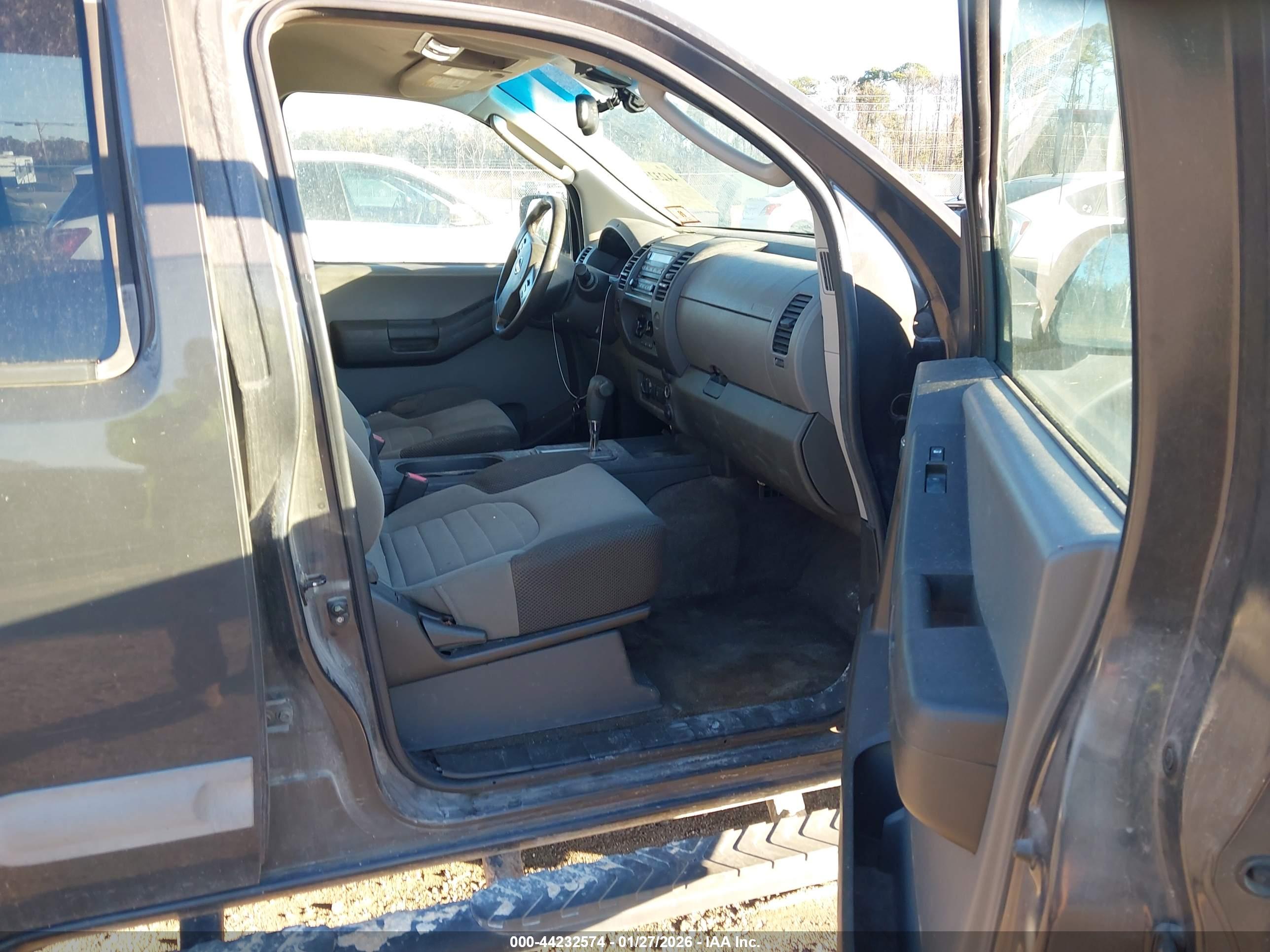 NISSAN XTERRA image 5