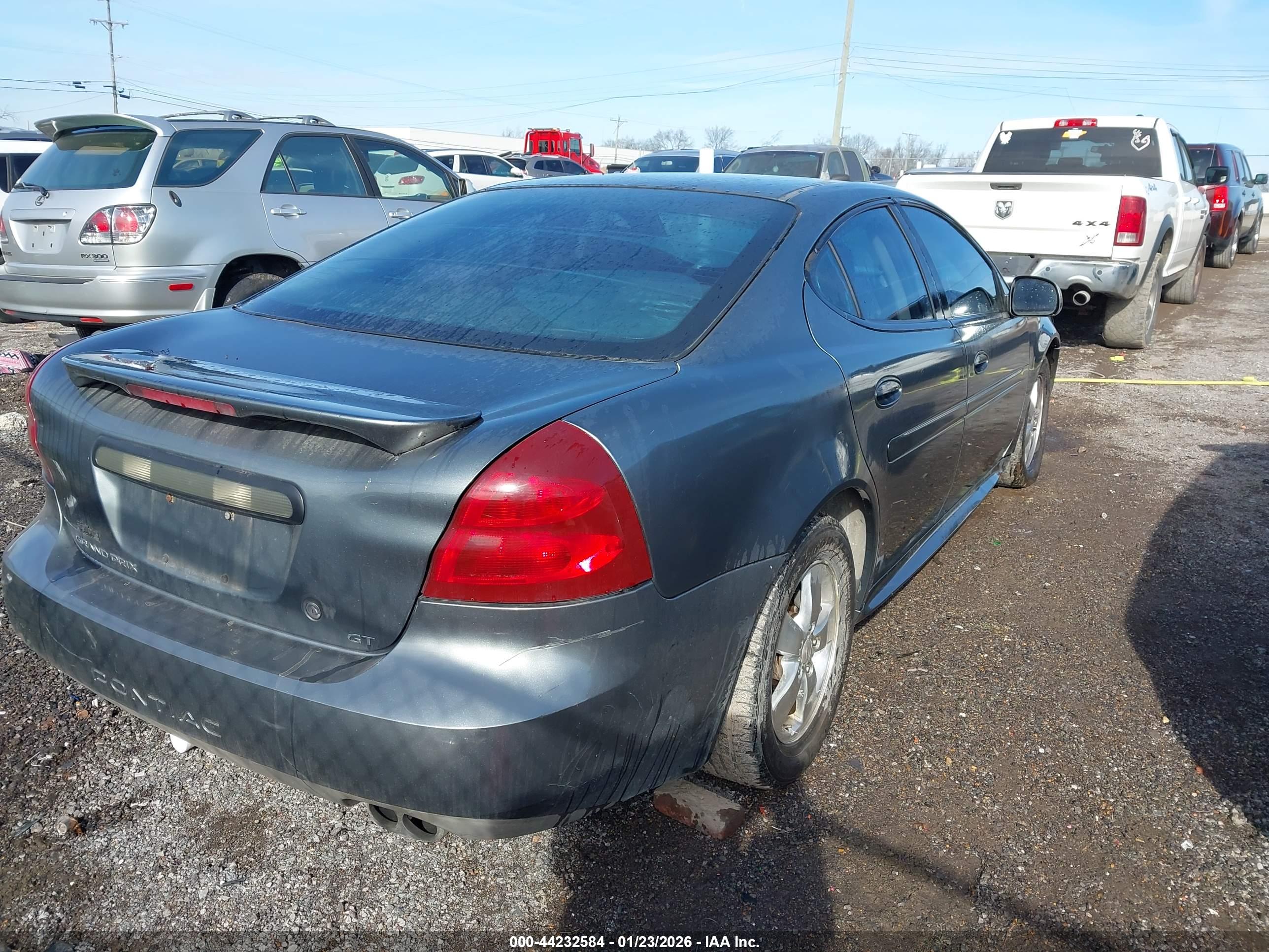 PONTIAC GRAND image 4