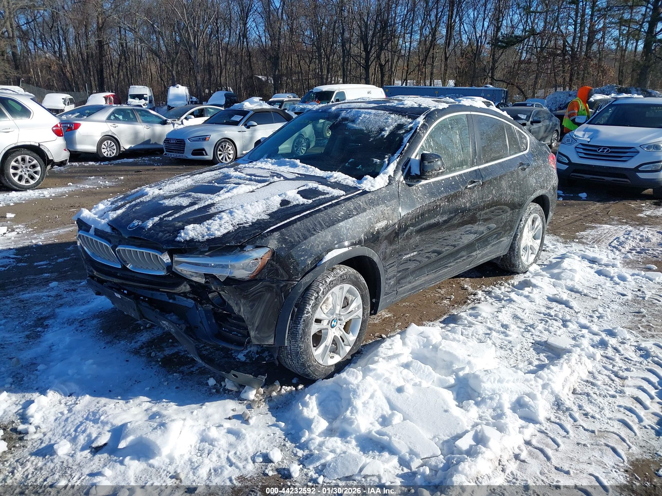 BMW X4 image 2