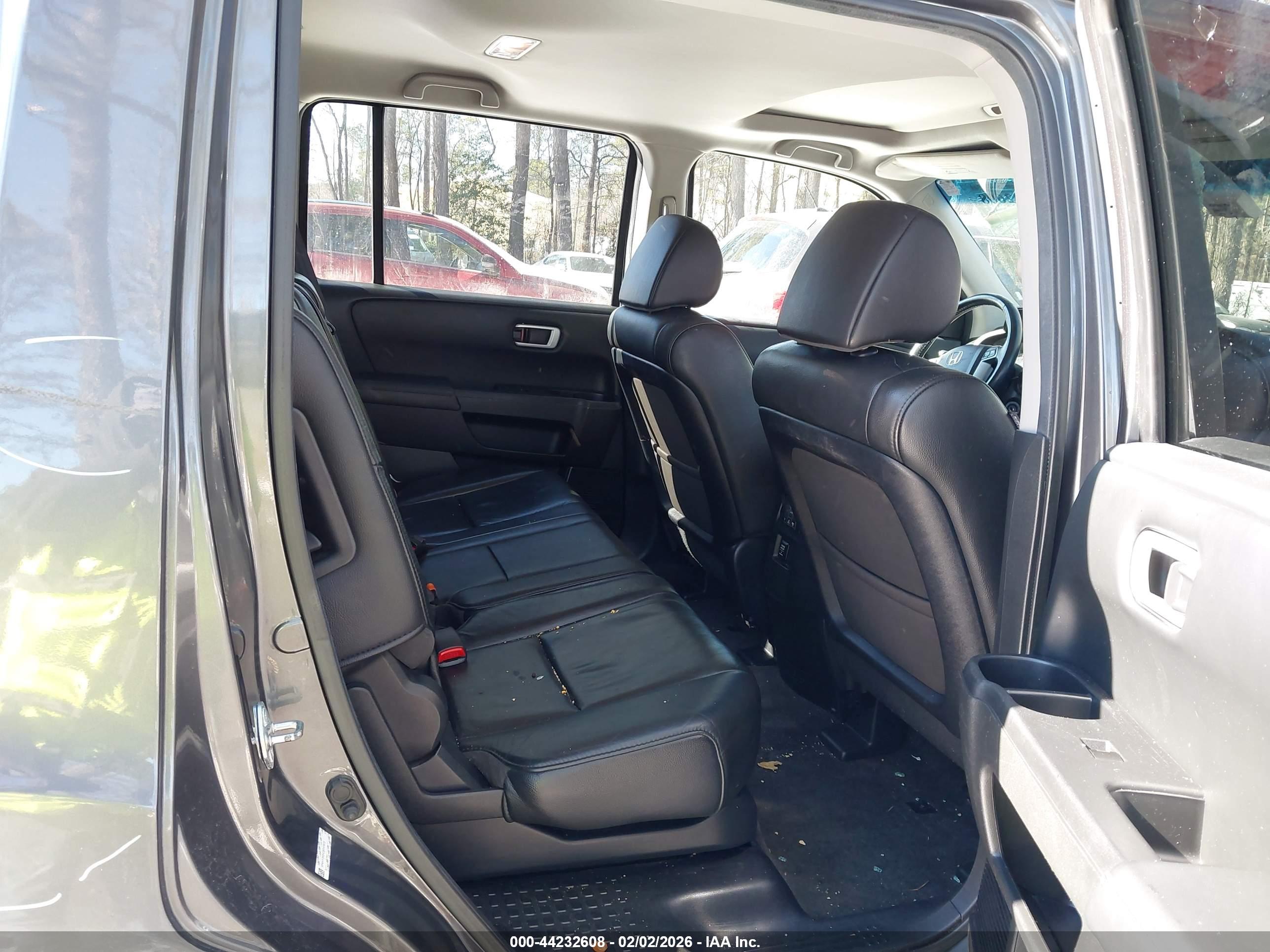 HONDA PILOT image 8