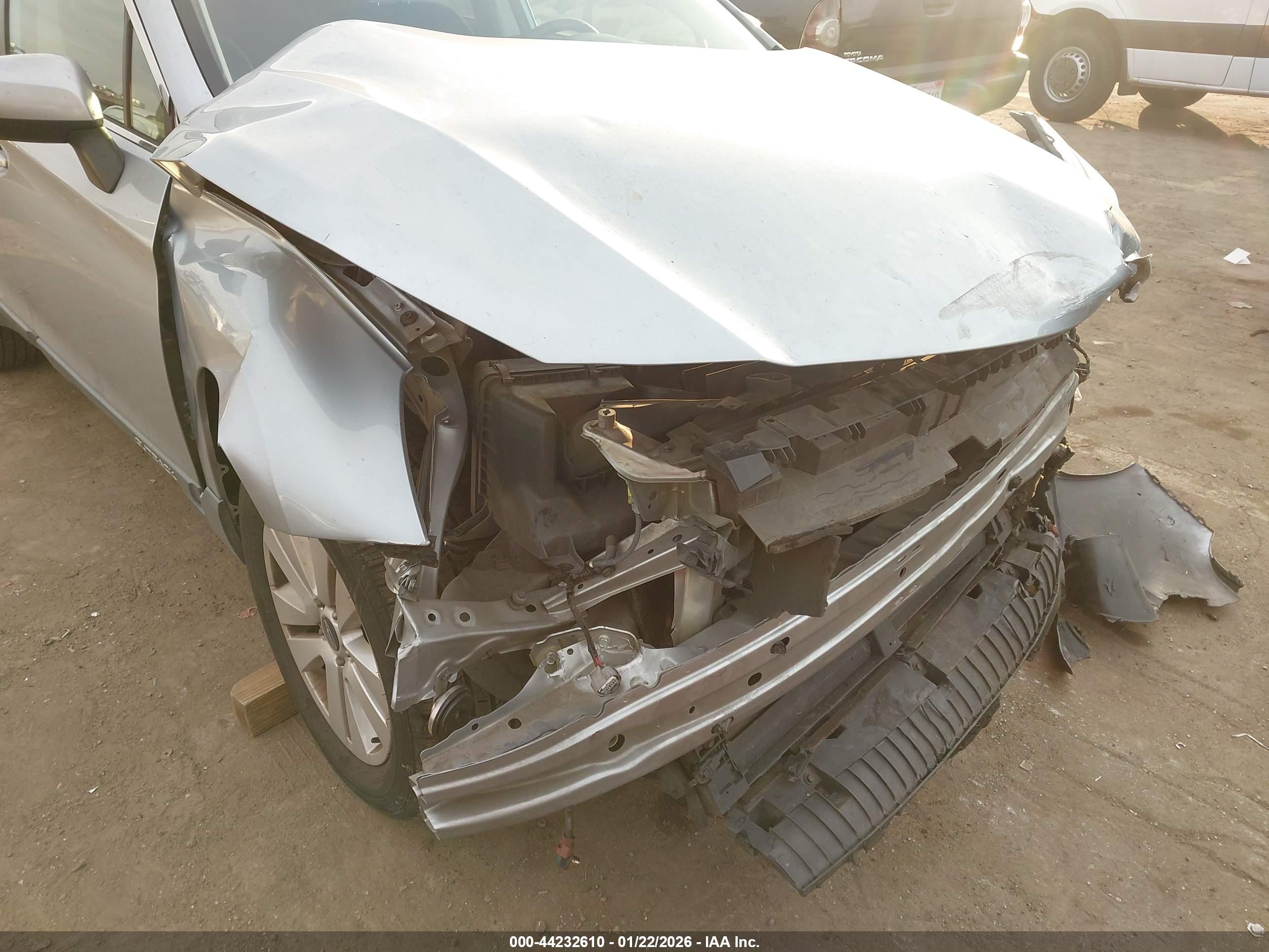 SUBARU OUTBACK image 6