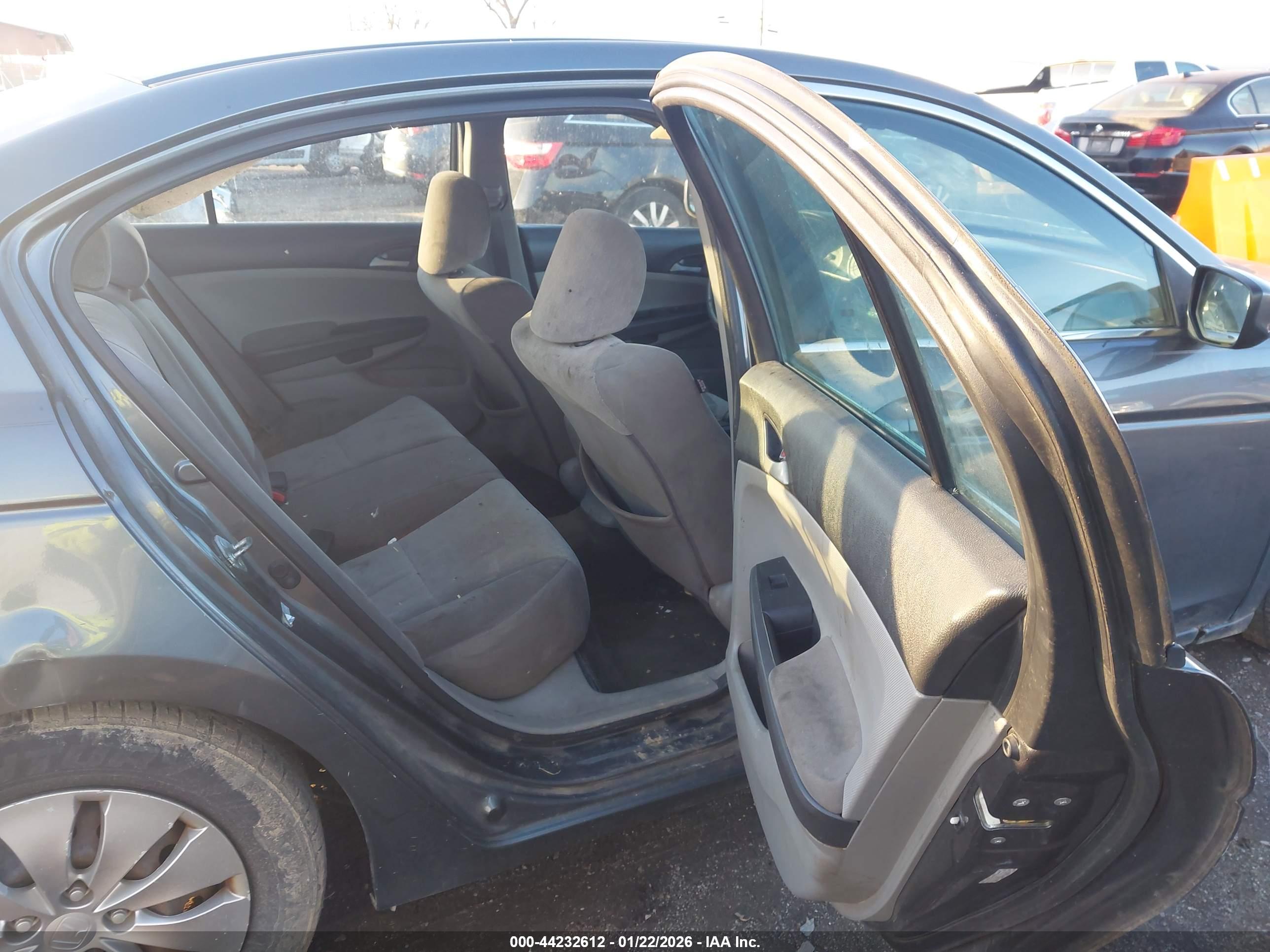 HONDA ACCORD image 8