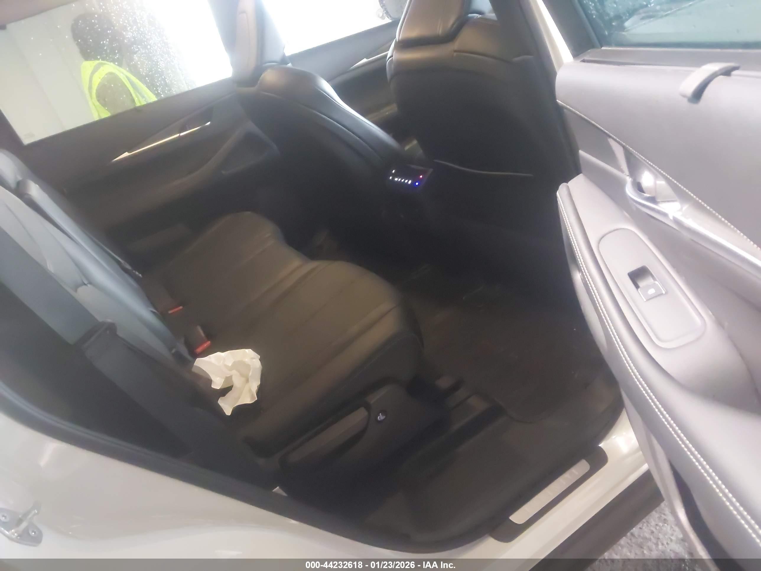INFINITI QX60 image 8