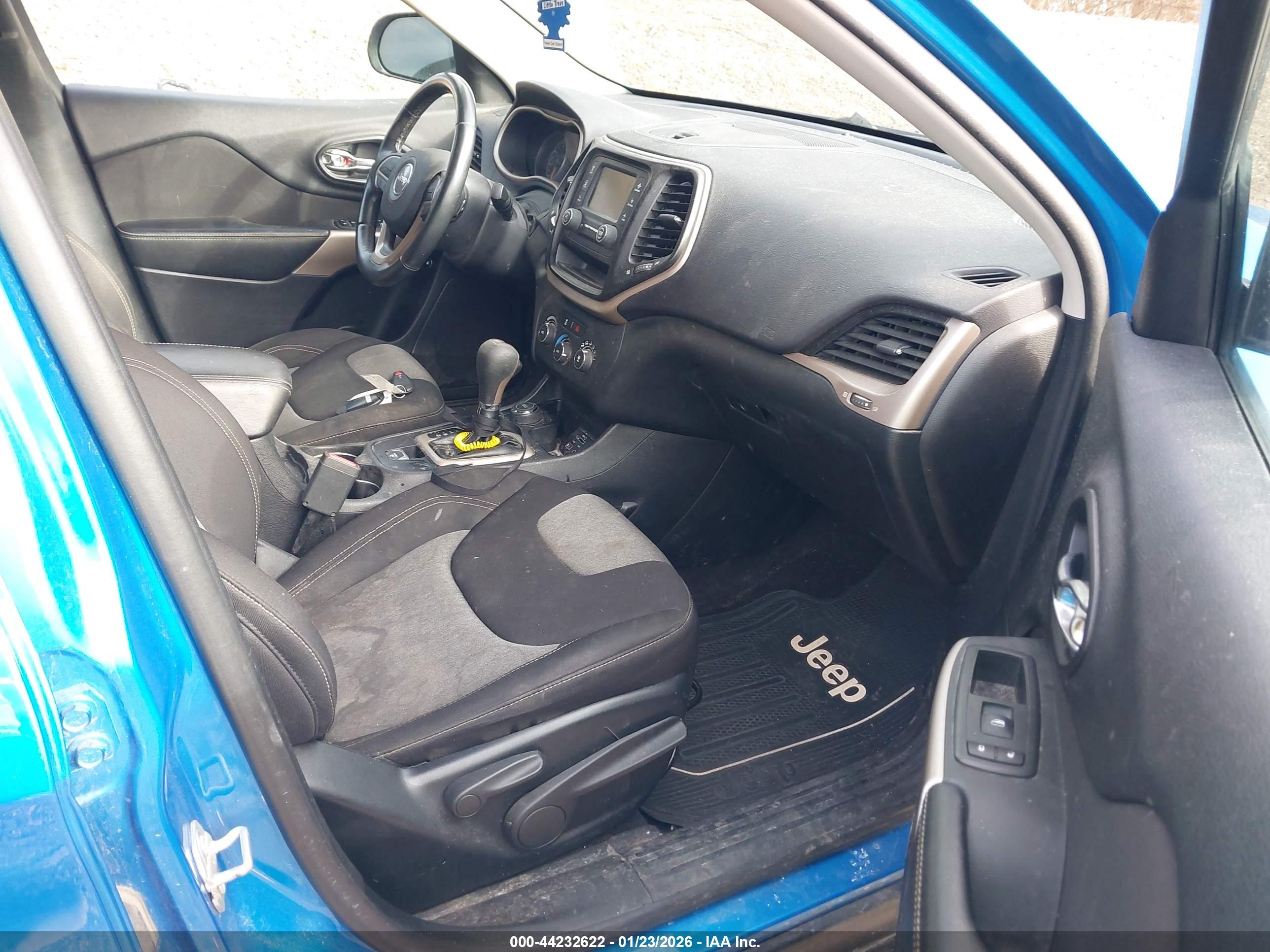 JEEP CHEROKEE image 5