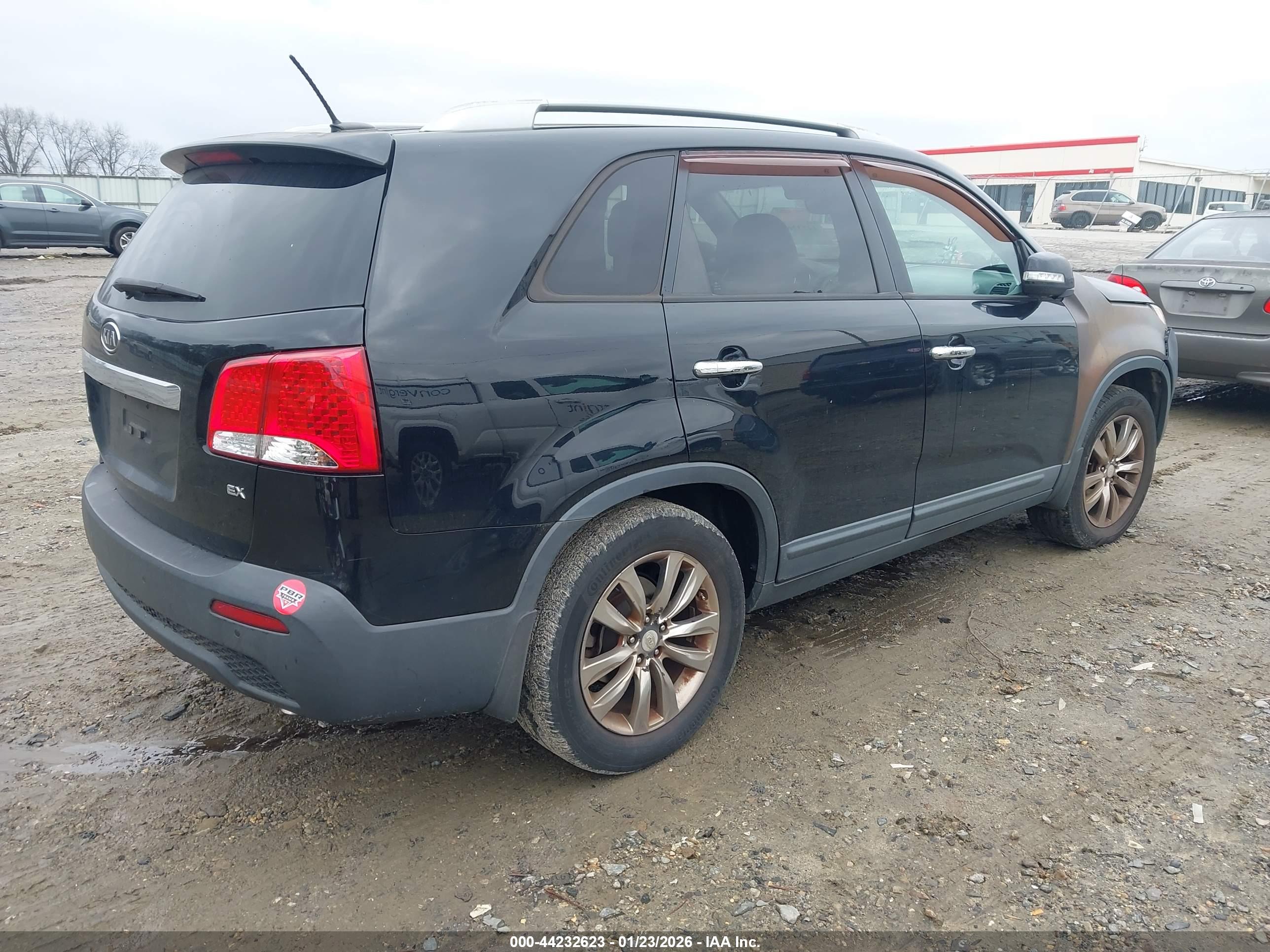 KIA SORENTO image 4