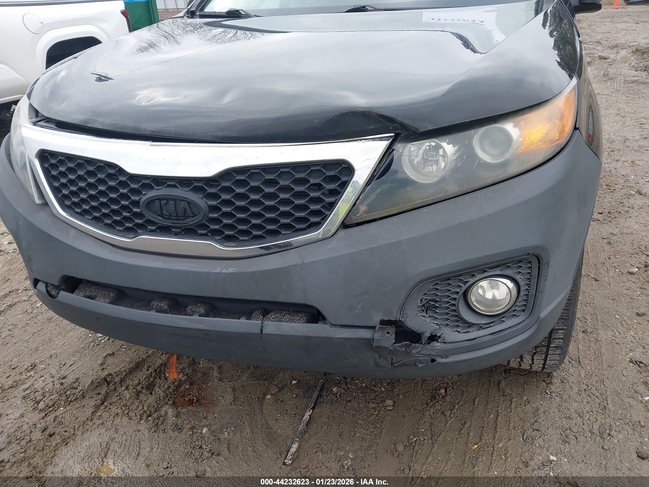 KIA SORENTO image 6