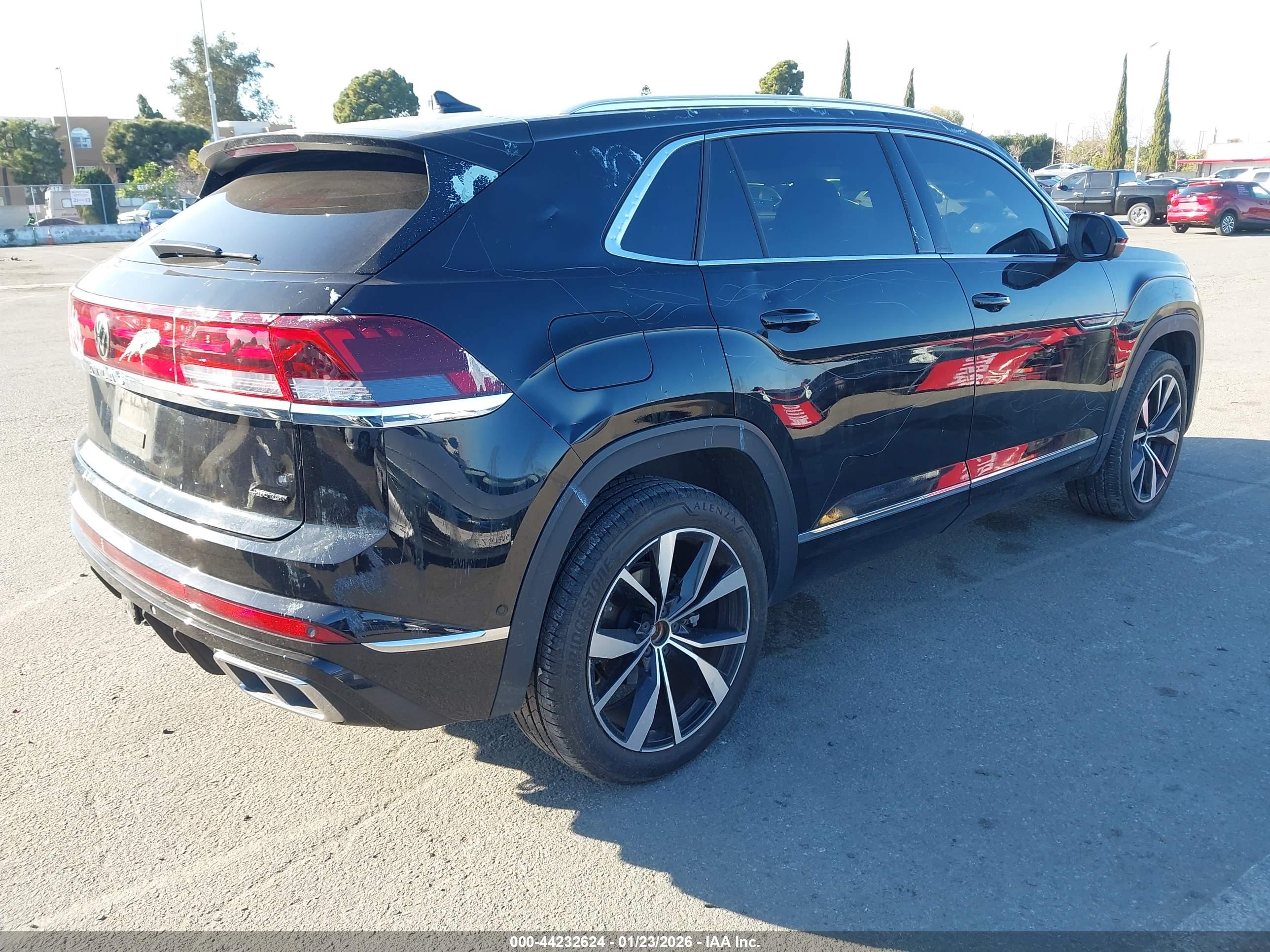 VOLKSWAGEN ATLAS image 4