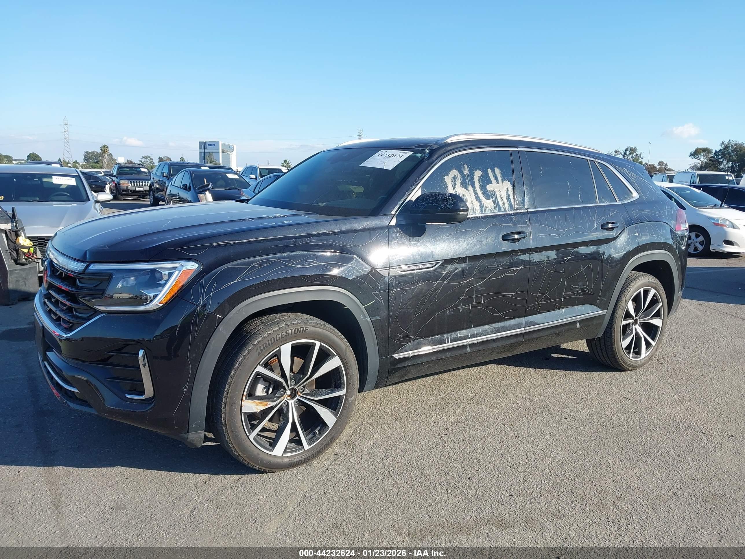 VOLKSWAGEN ATLAS image 6