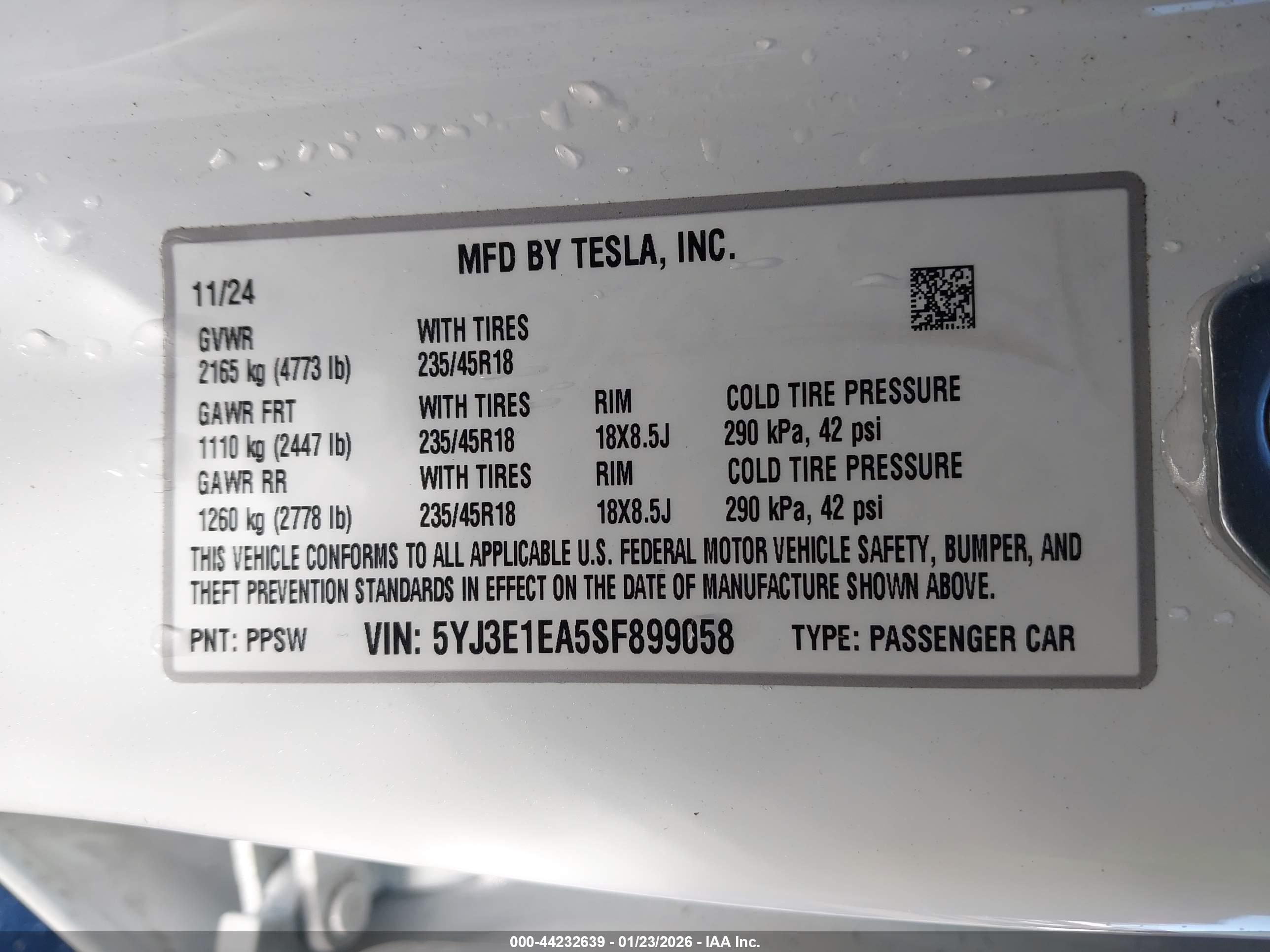 TESLA MODEL image 9