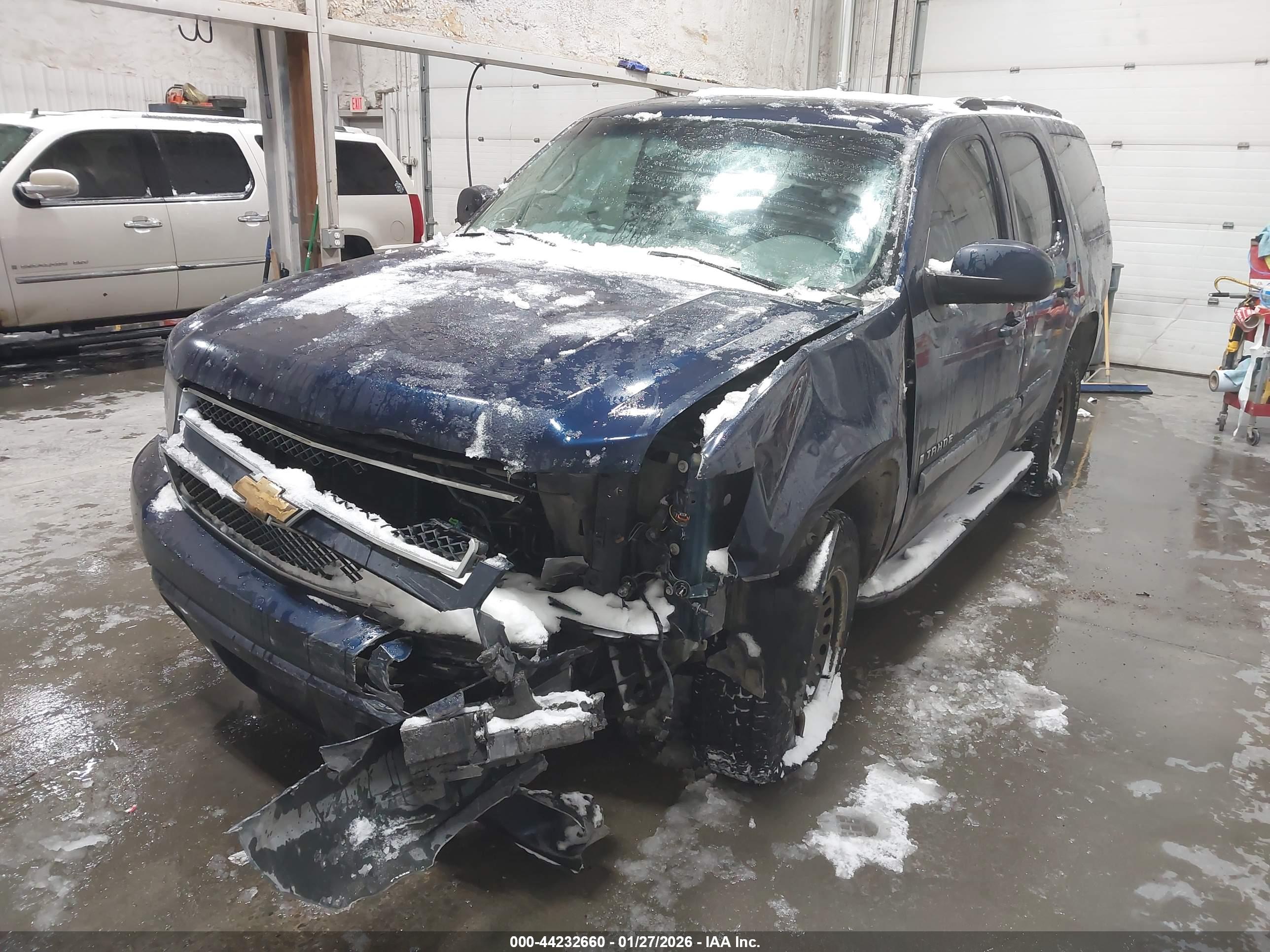 CHEVROLET TAHOE image 2