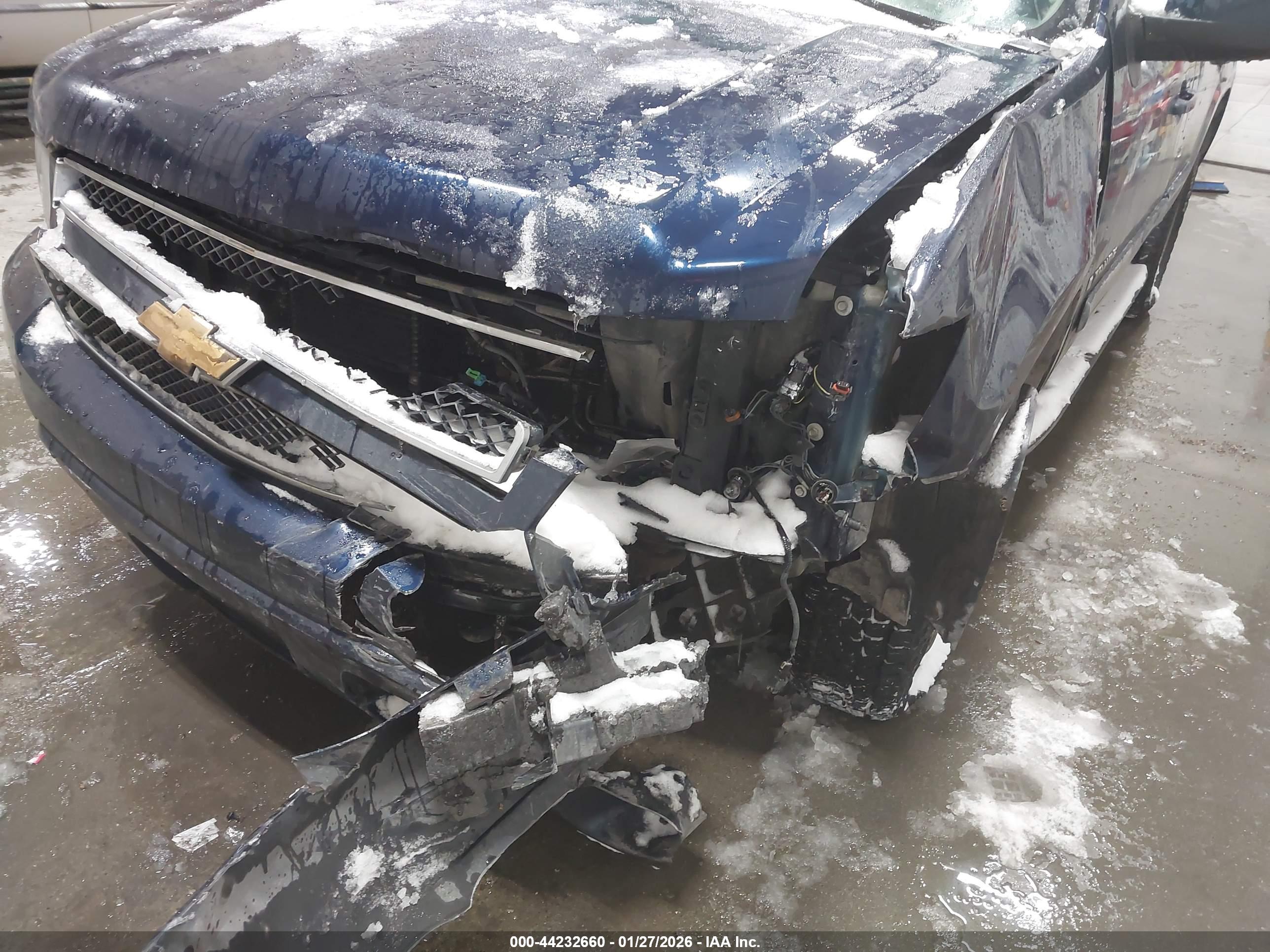 CHEVROLET TAHOE image 6