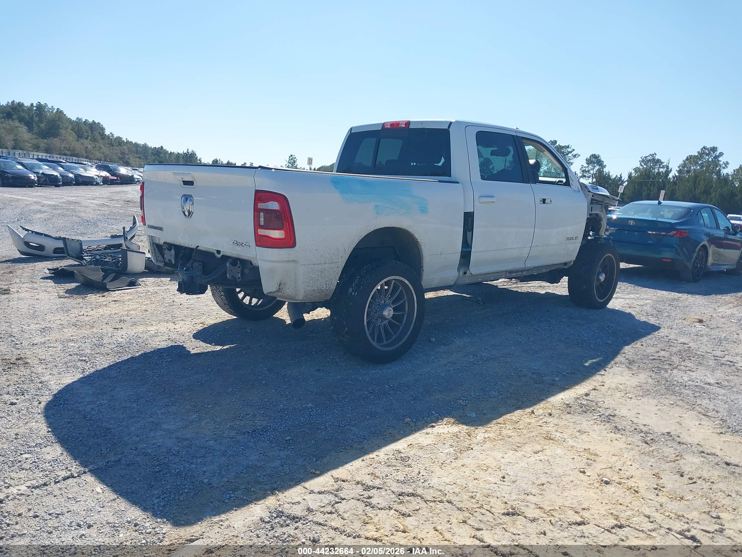 RAM 2500 image 4