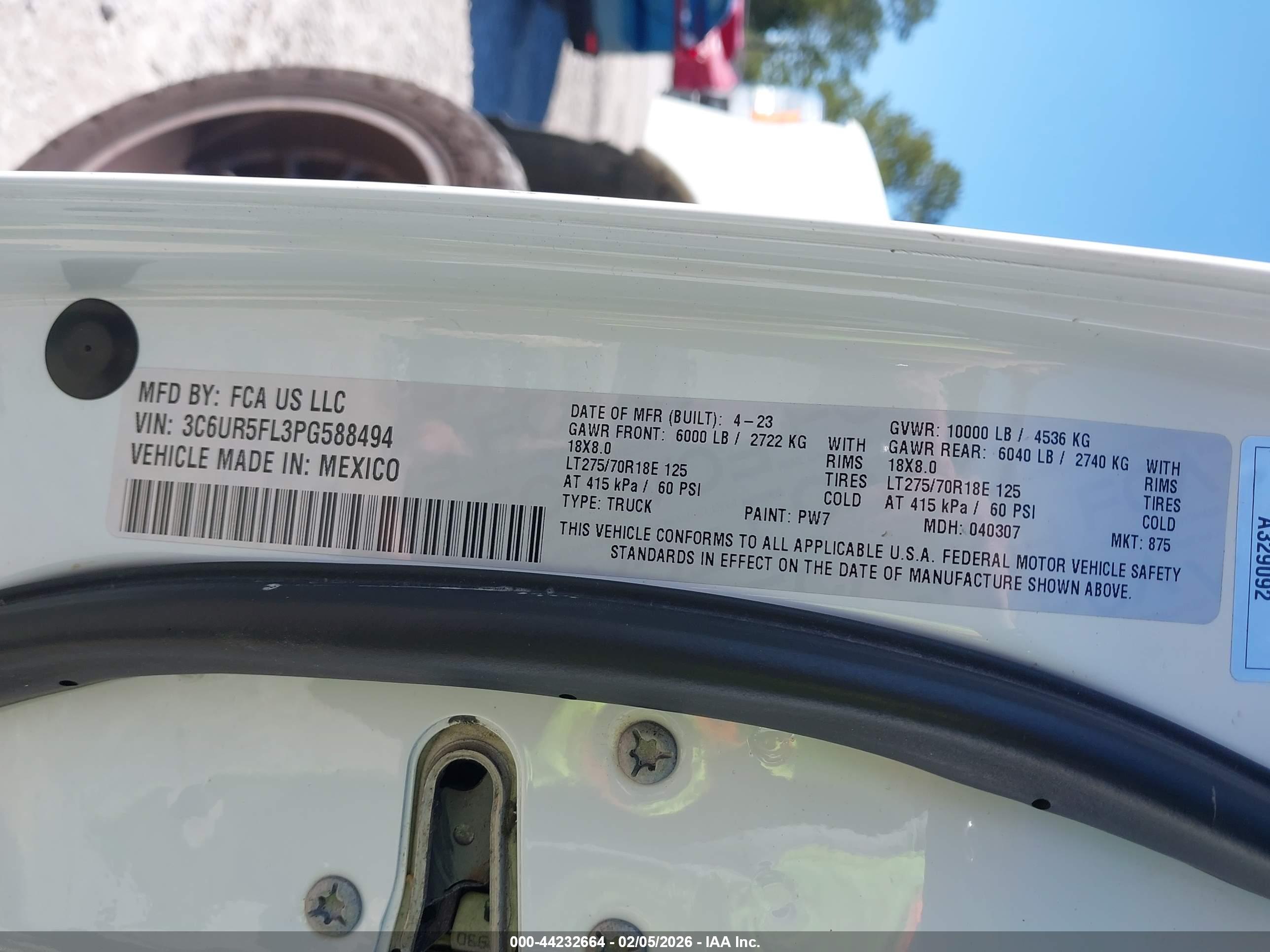 RAM 2500 image 9