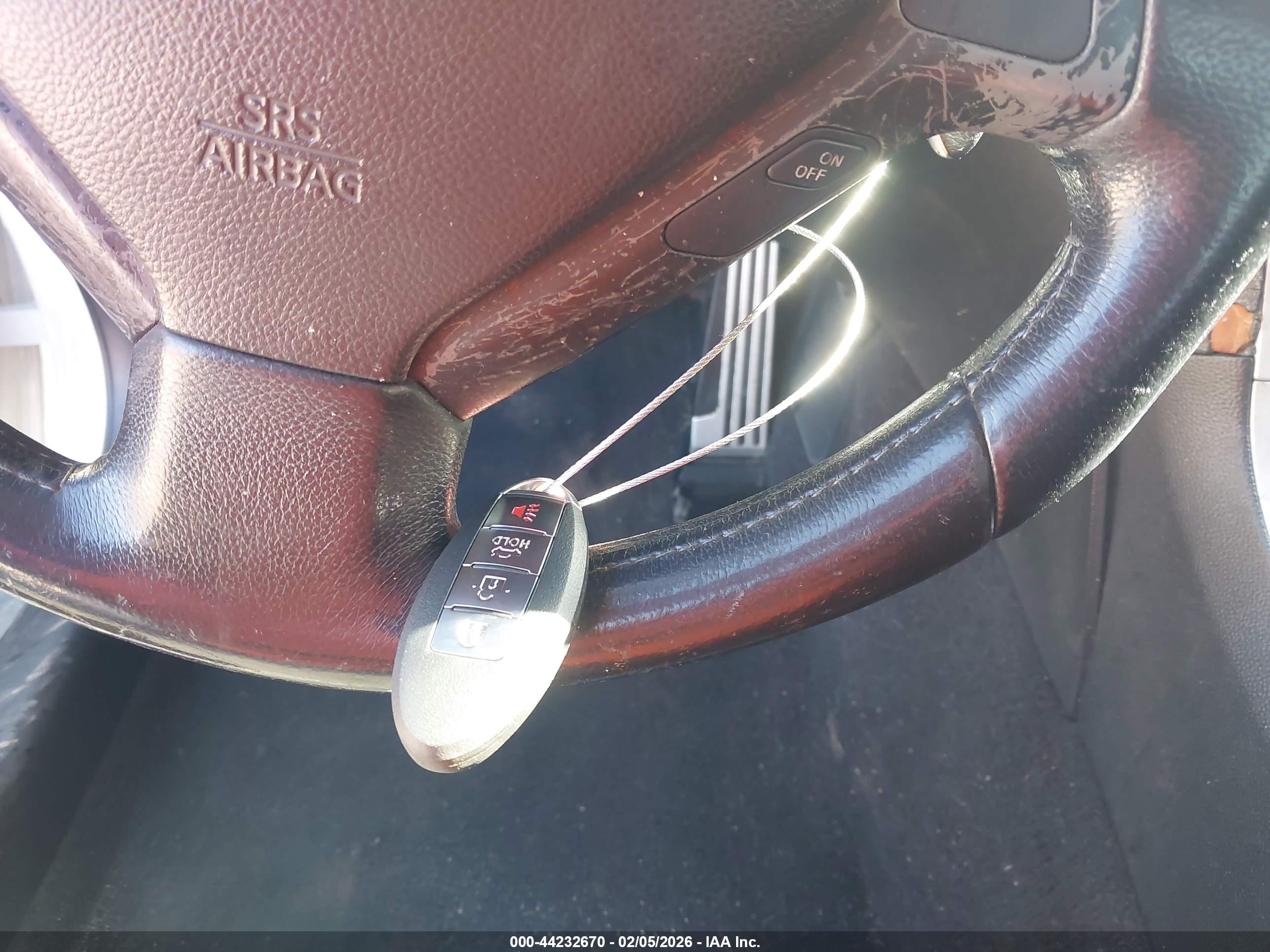 INFINITI G37 image 11