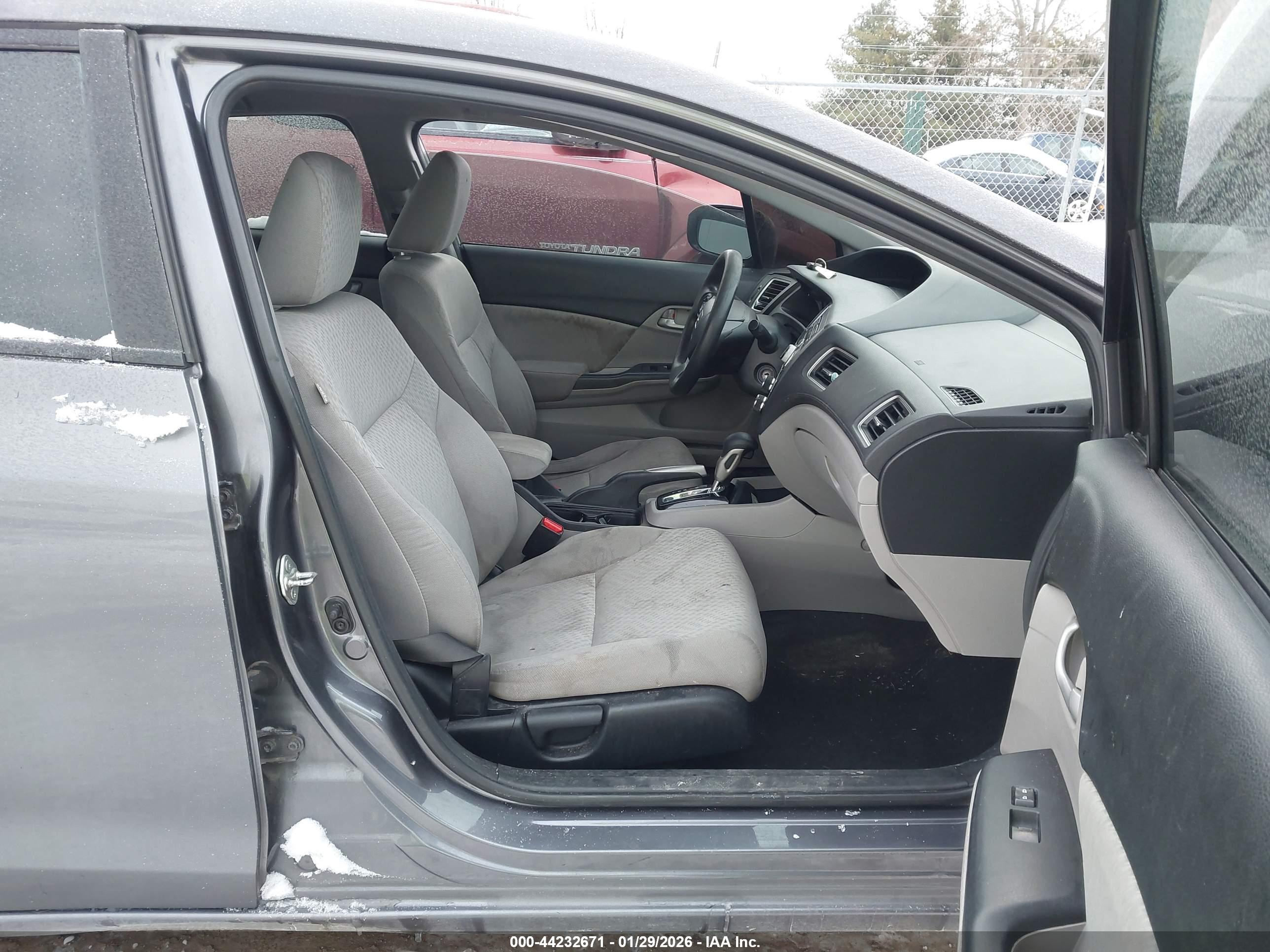 HONDA CIVIC image 5