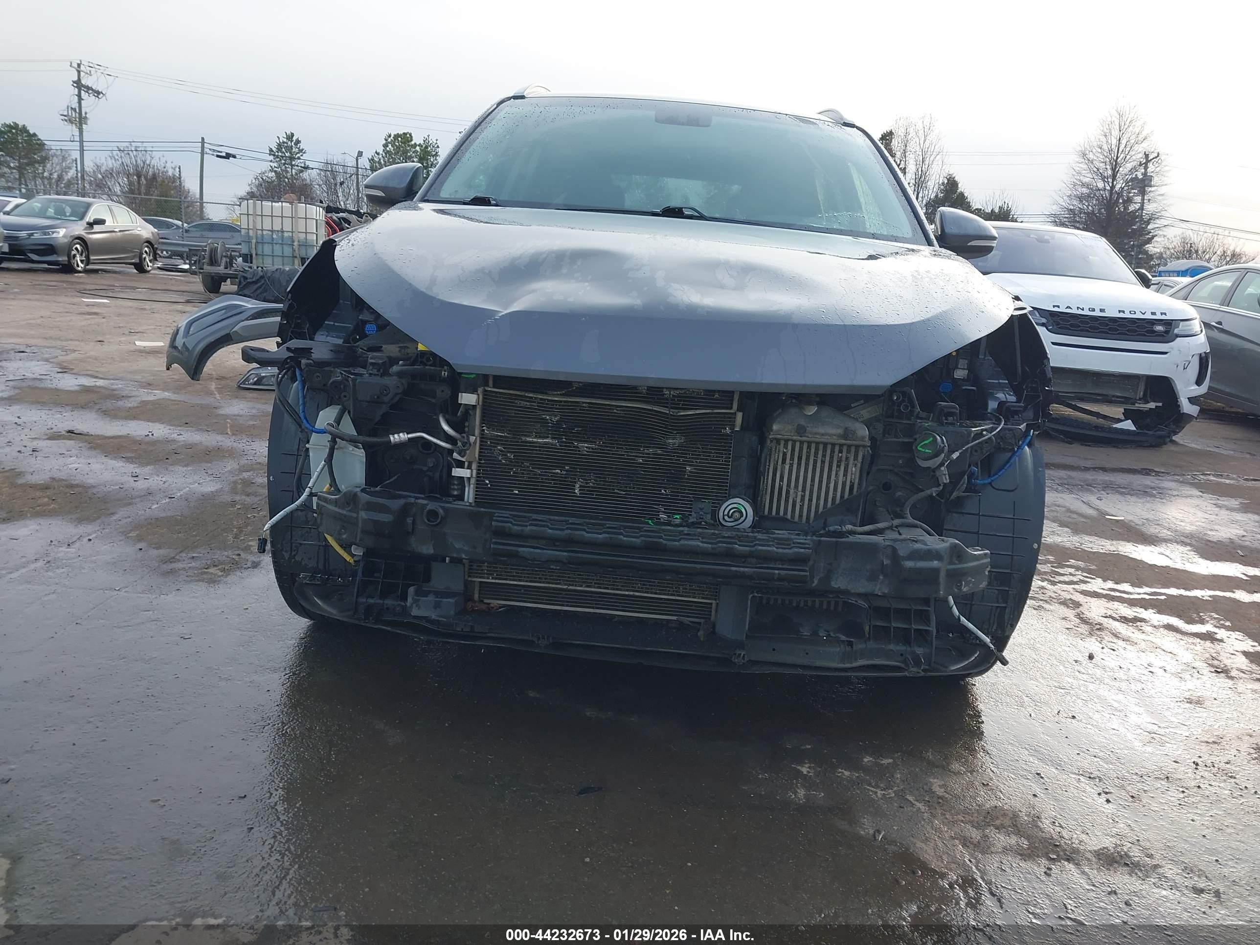 HYUNDAI TUCSON image 6
