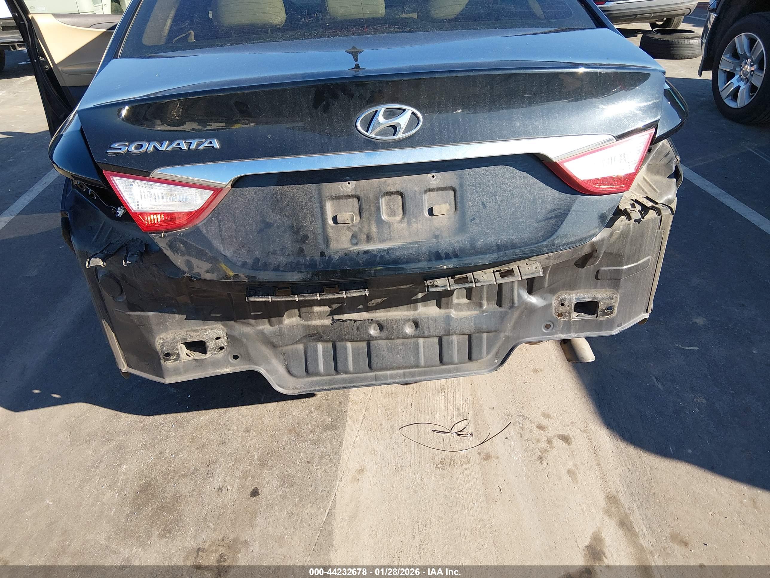 HYUNDAI SONATA image 6