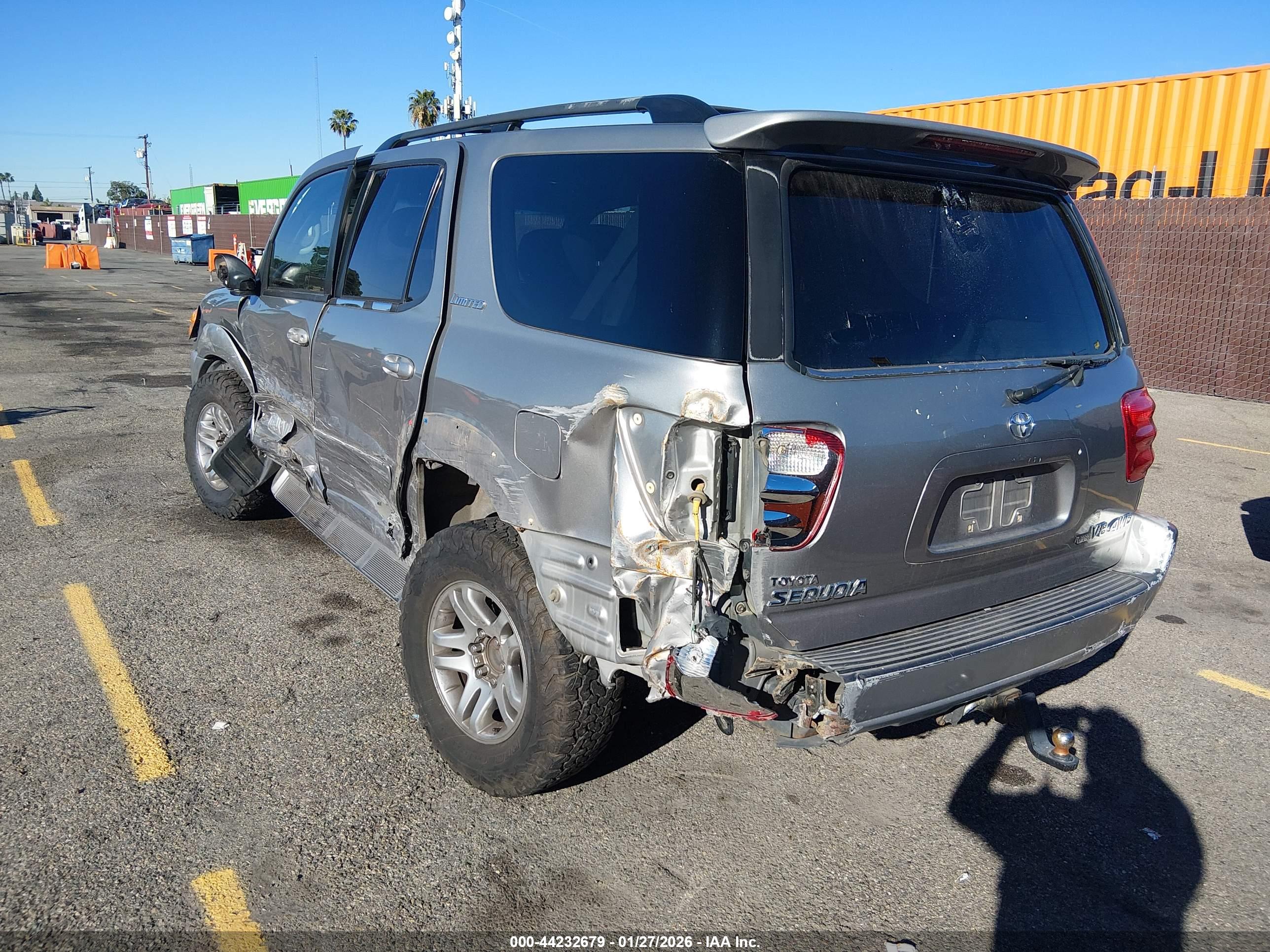 TOYOTA SEQUOIA image 3