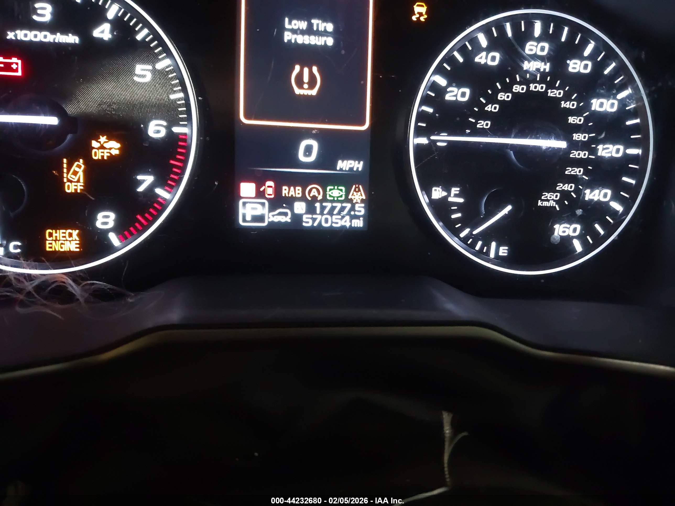 SUBARU OUTBACK image 7
