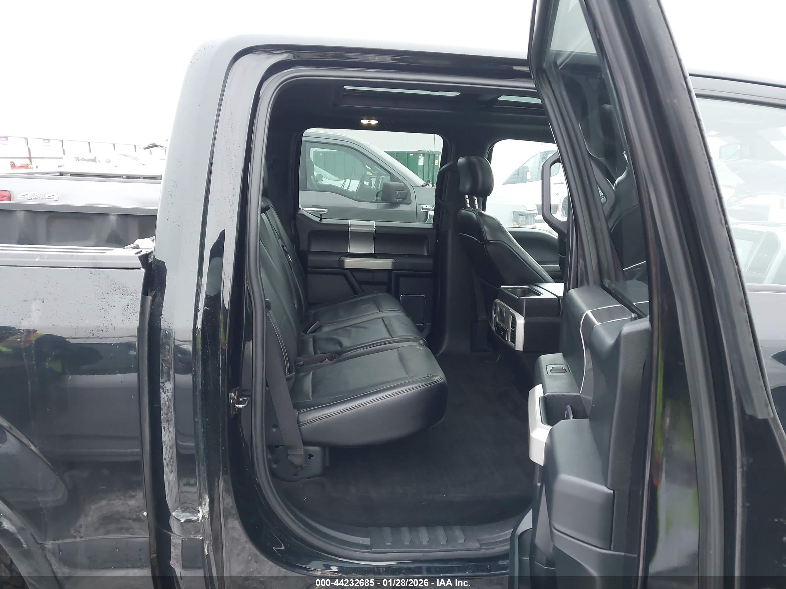FORD F-150 image 8