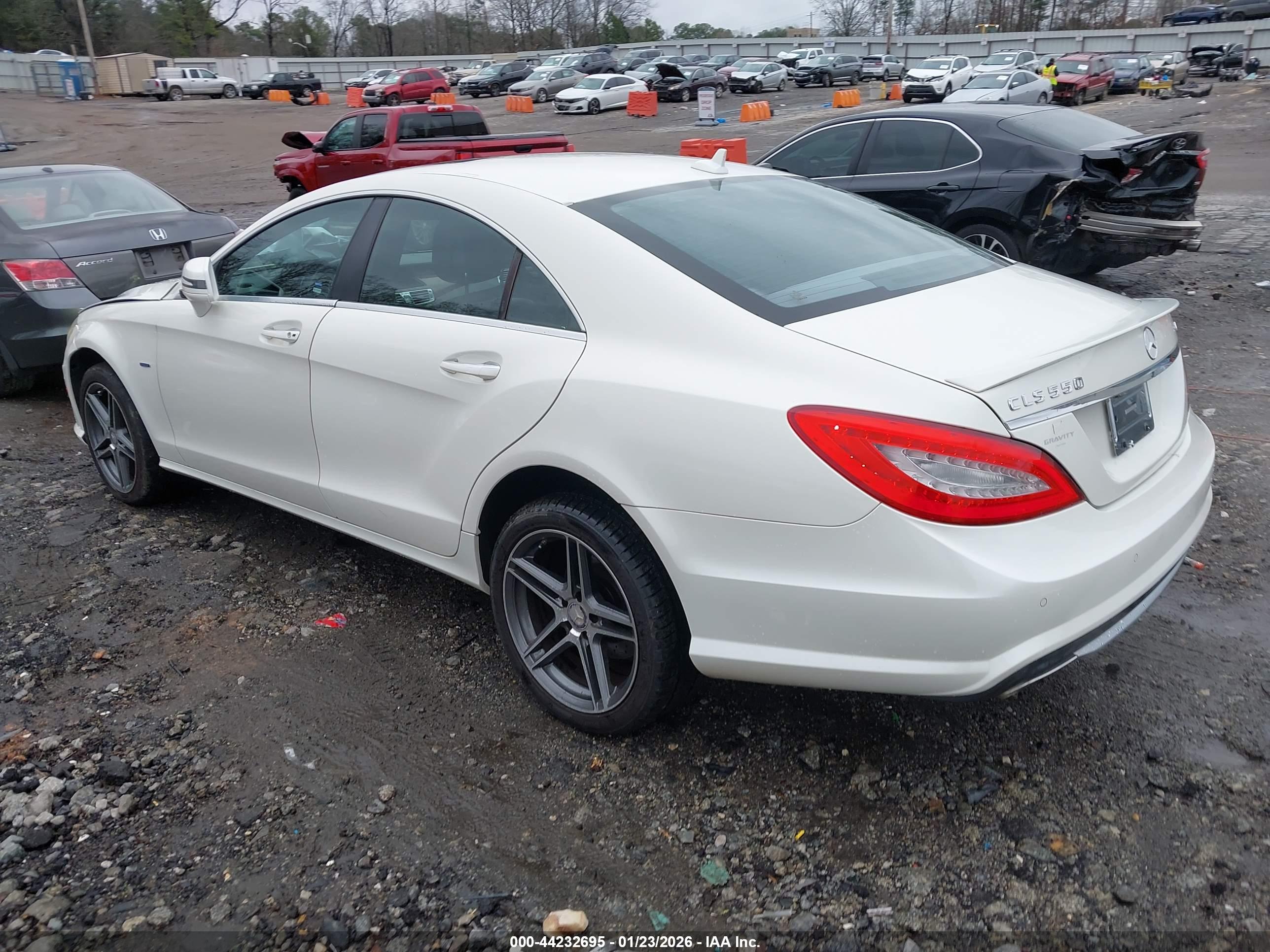 MERCEDES-BENZ CLS image 3