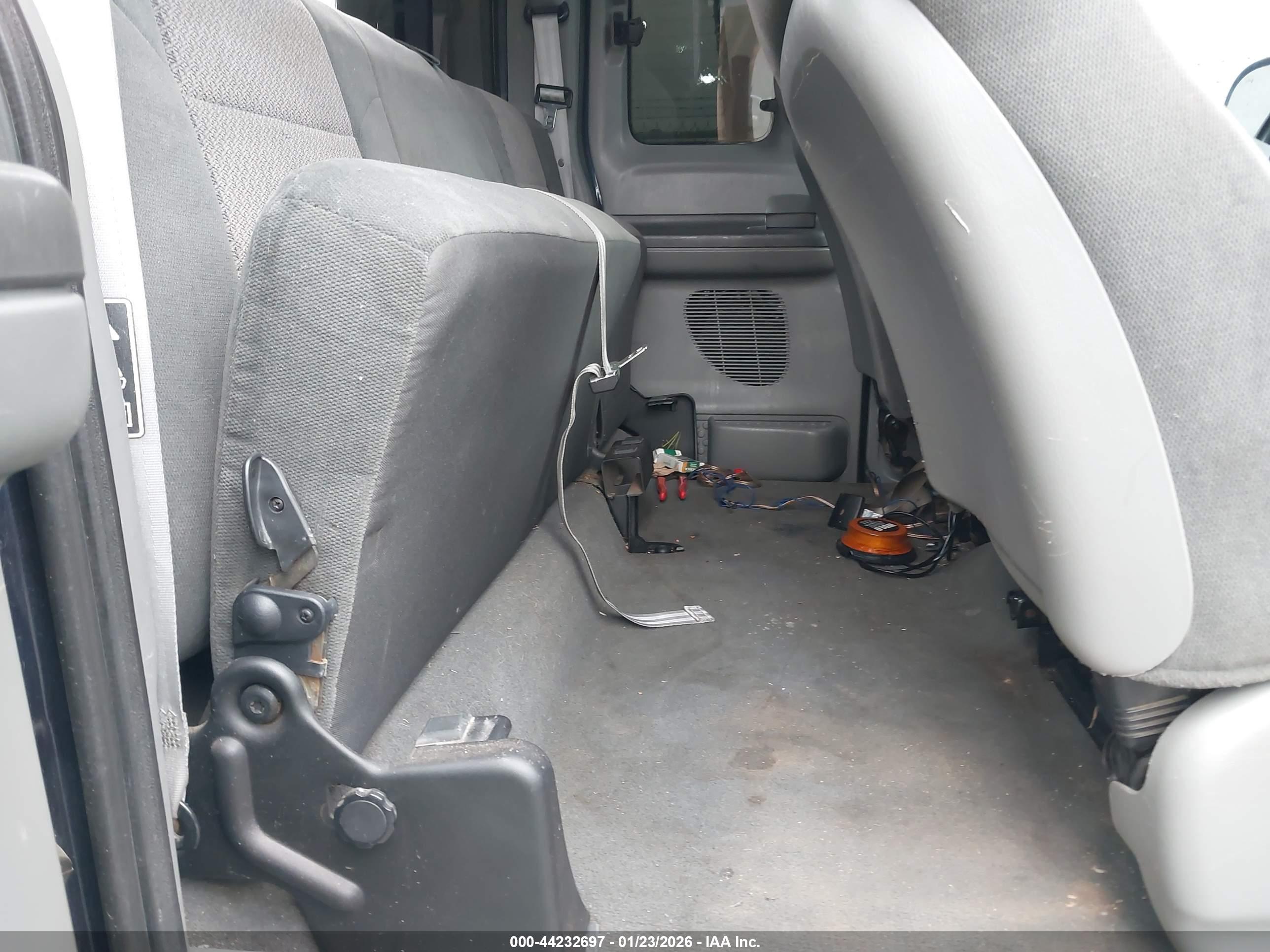 FORD F-250 image 8
