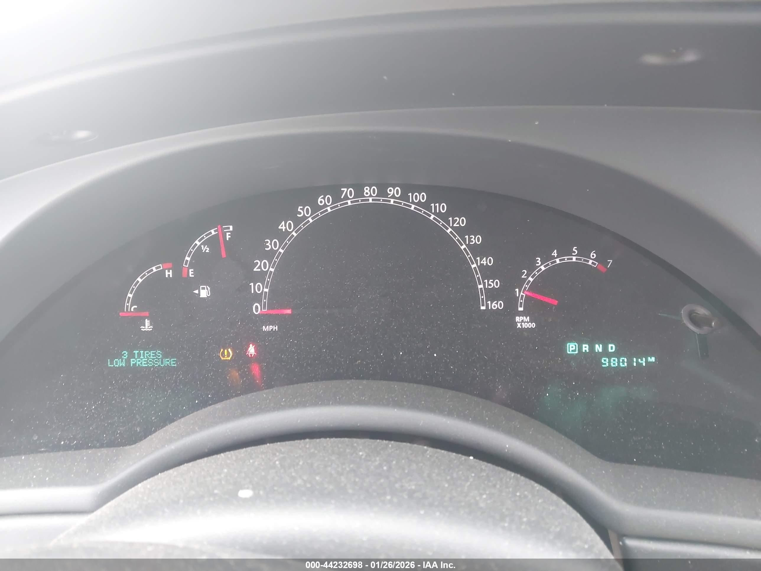 CHRYSLER PACIFICA image 7