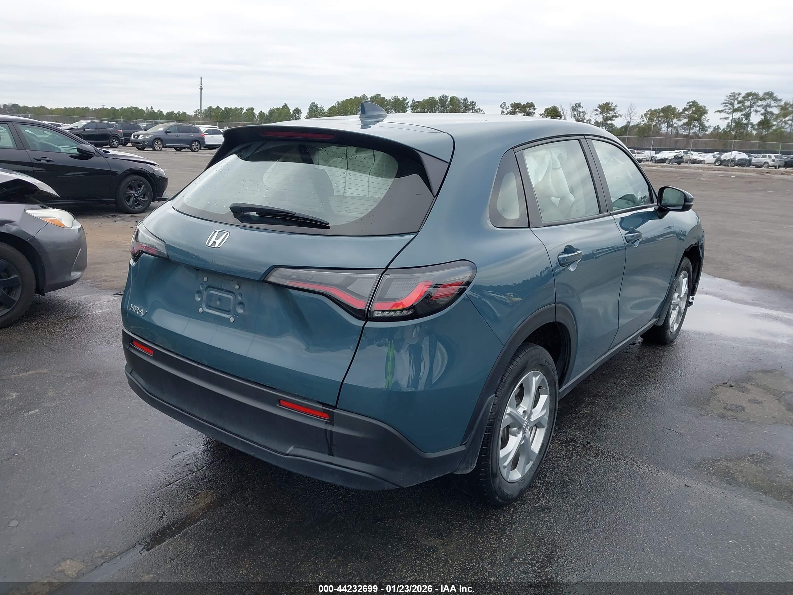 HONDA HR-V image 4