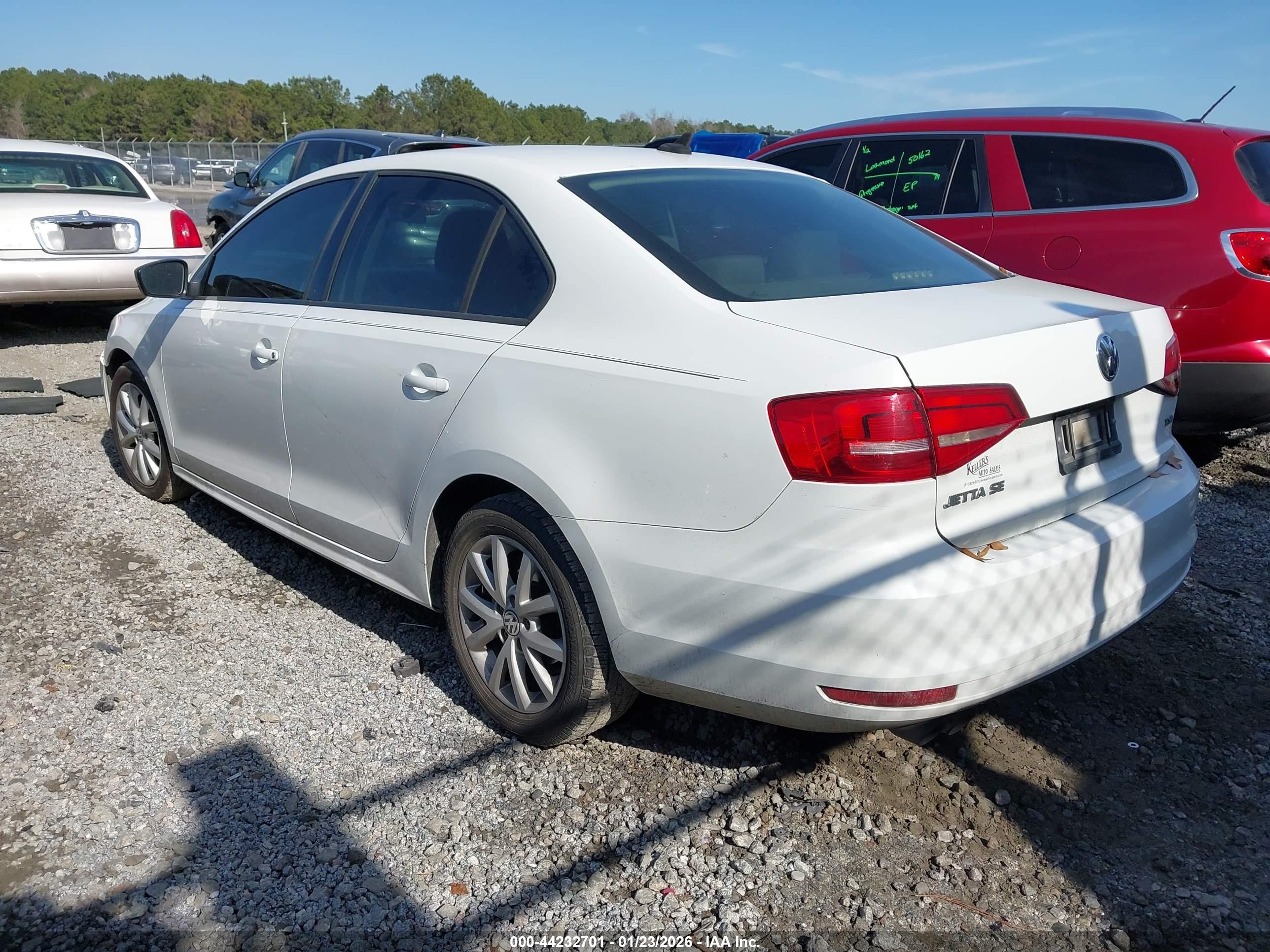 VOLKSWAGEN JETTA image 3